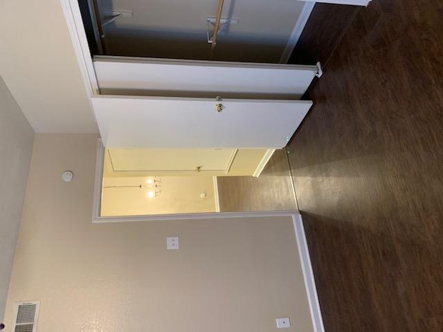 3003 Whisper Oaks Ln #b Property Photo 9