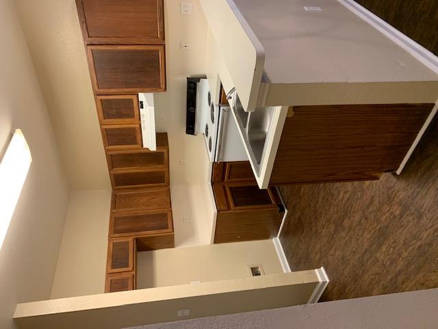3003 Whisper Oaks Ln #b Property Photo 12