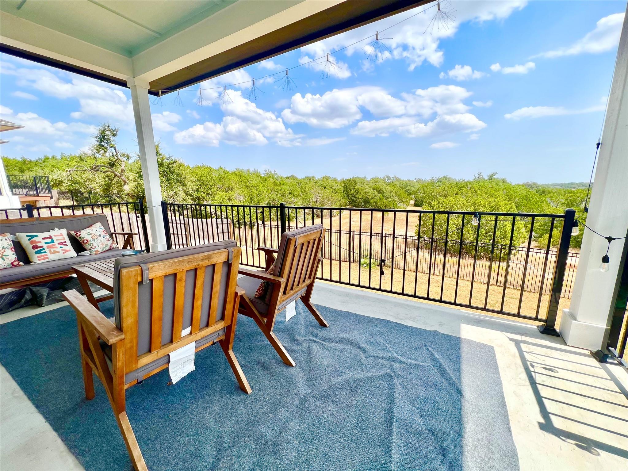 992 Hazy Hills Loop Property Photo 12