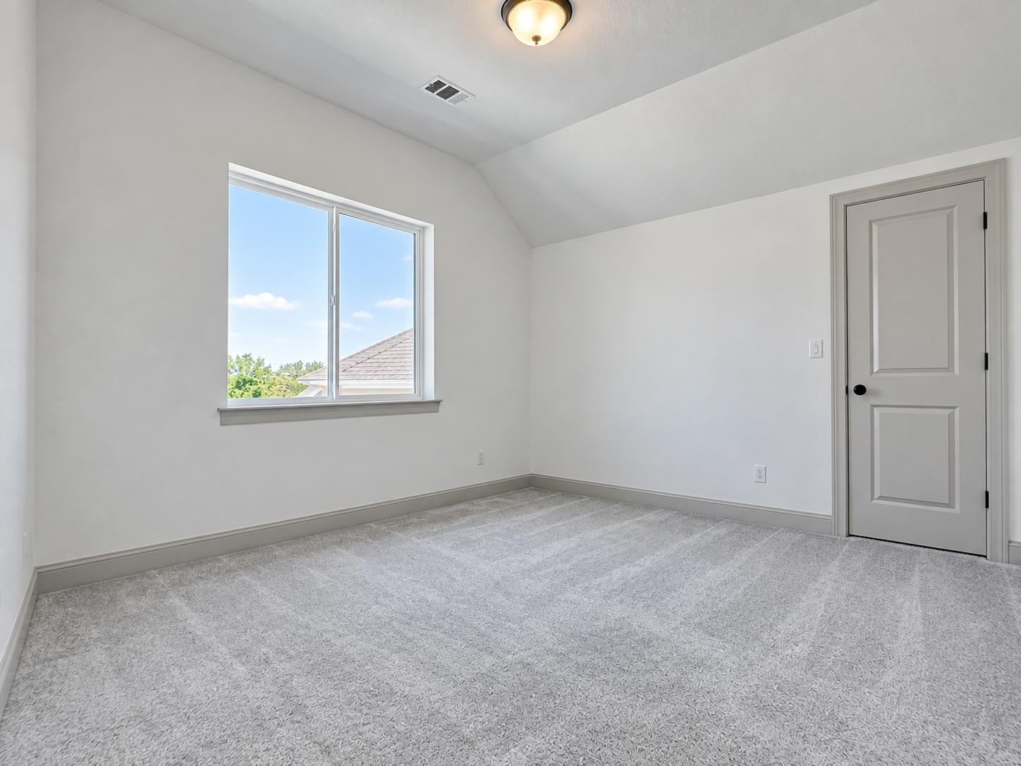 992 Hazy Hills Loop Property Photo 17
