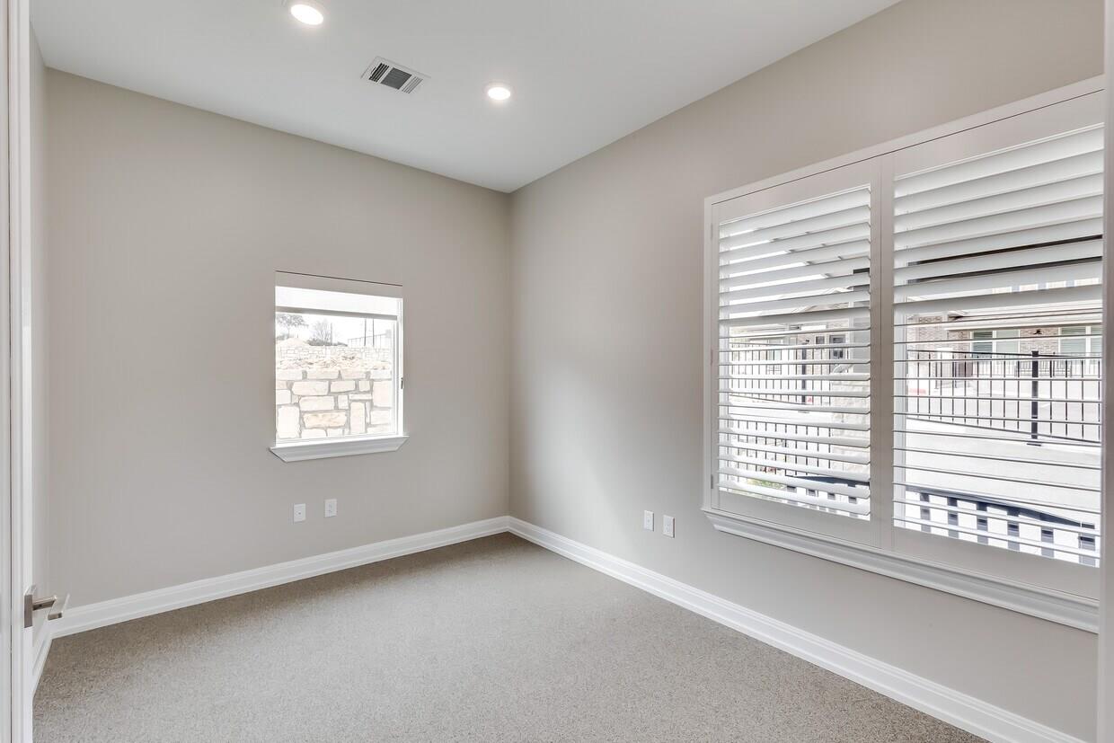 2901 Caballo Ranch Blvd #12a Property Photo 8