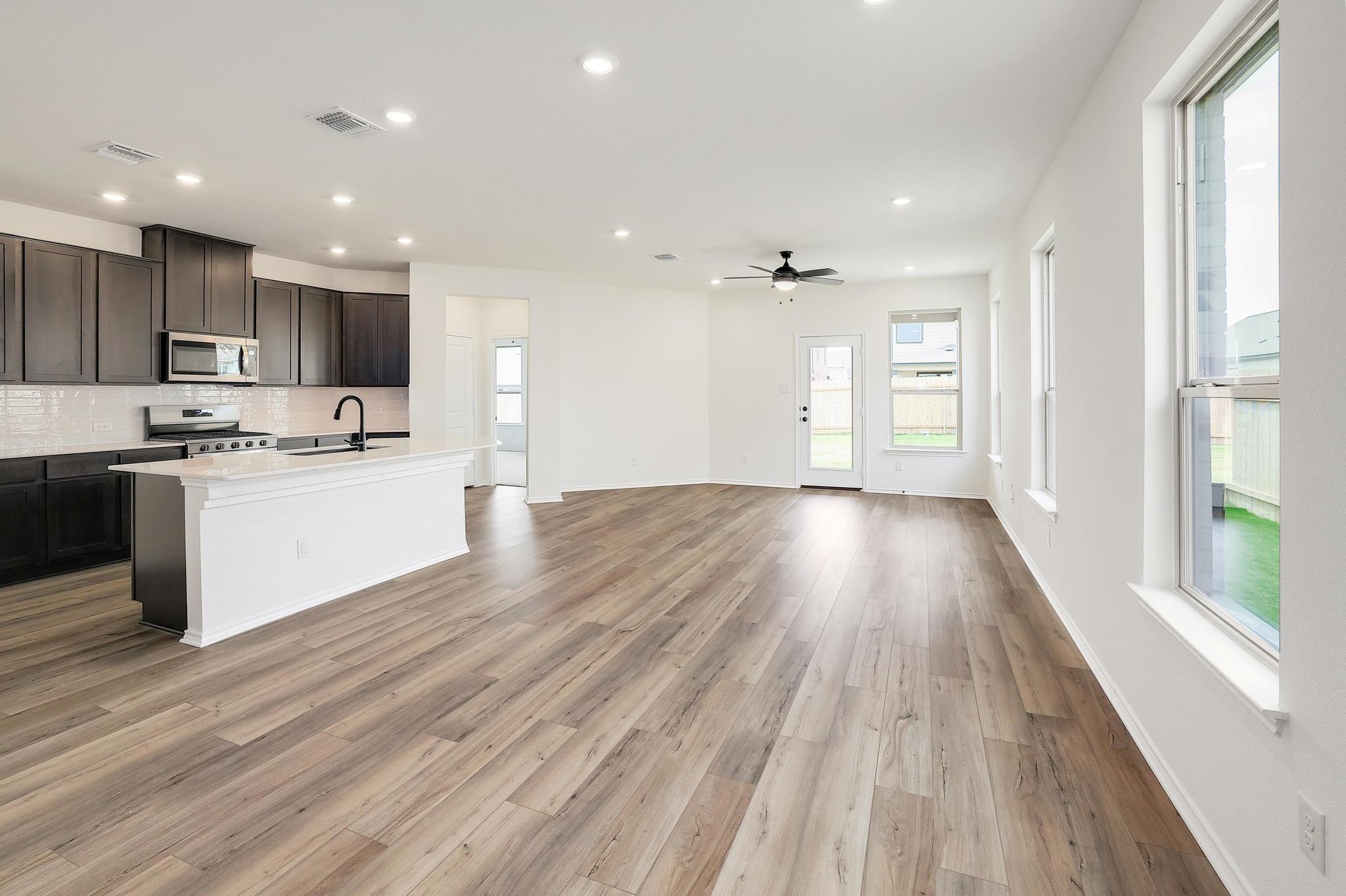4923 Mozzafiato Ln Property Photo 3