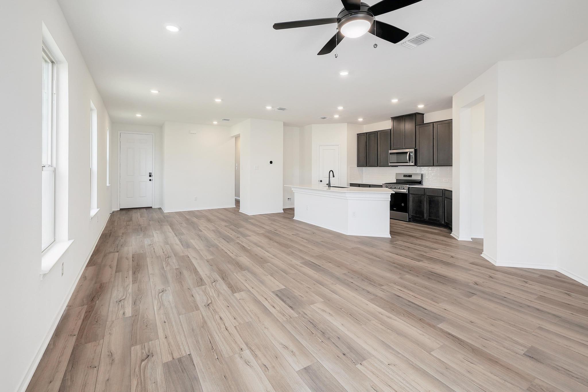 4923 Mozzafiato Ln Property Photo 4