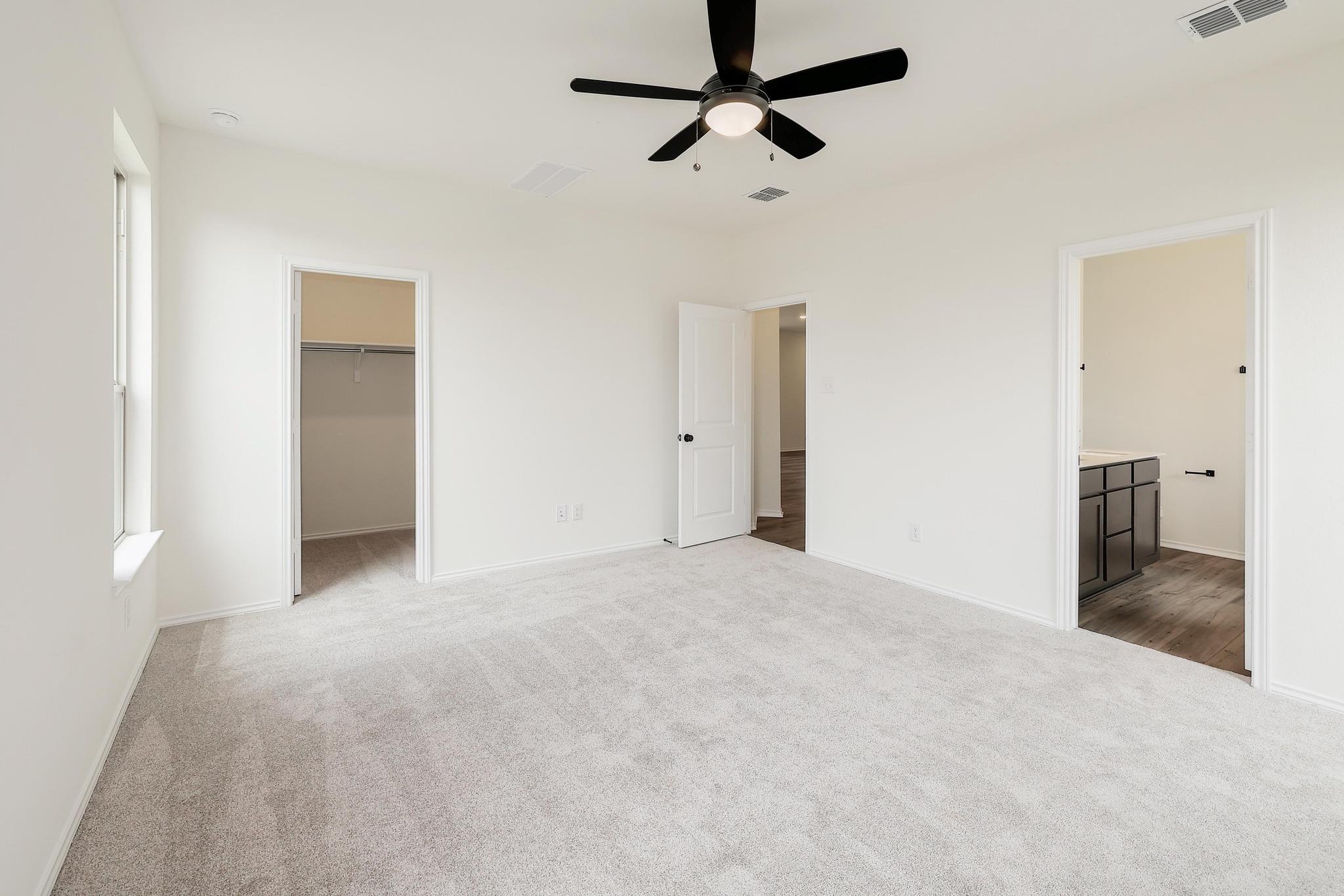 4923 Mozzafiato Ln Property Photo 14