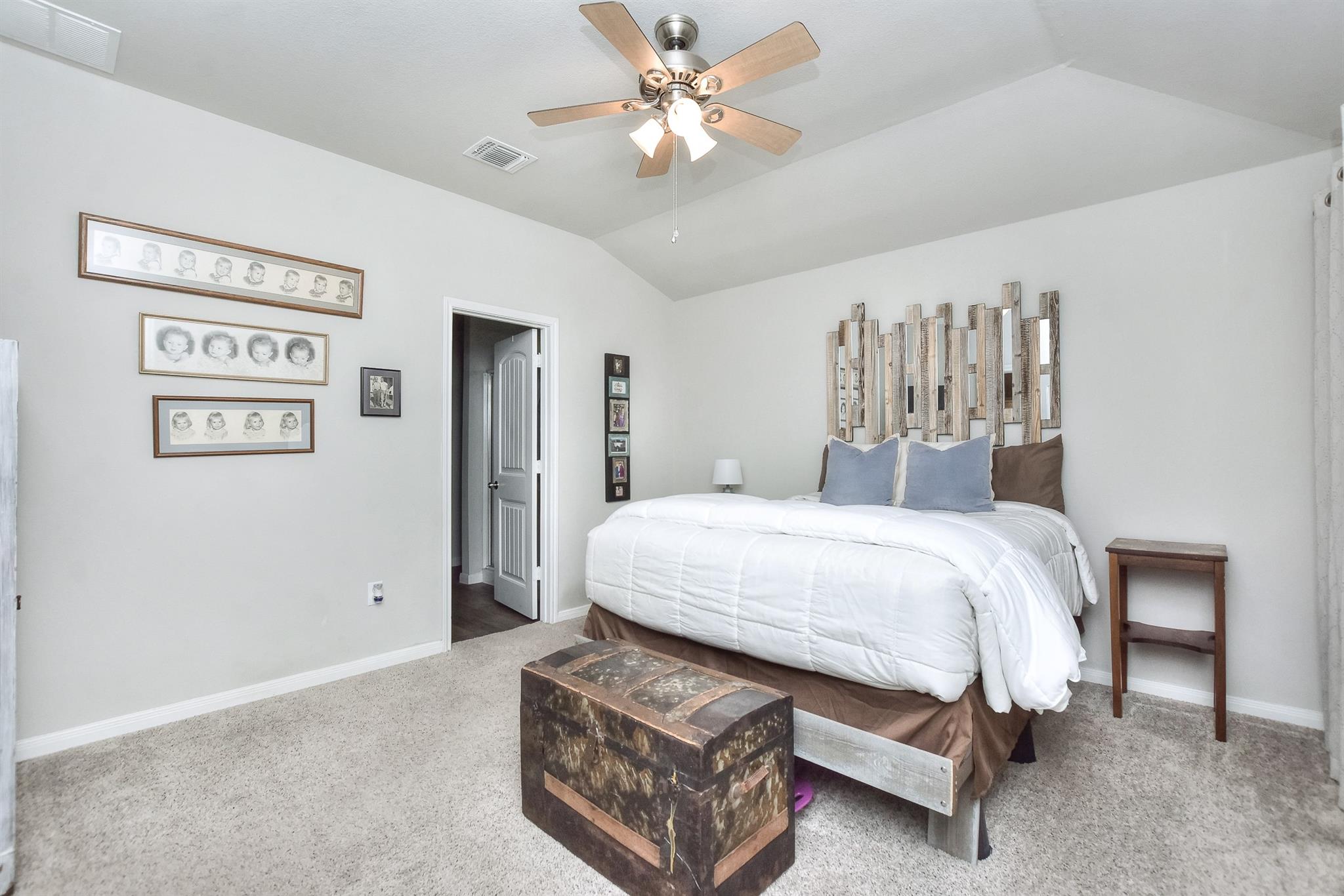100 Seaholm Ln Property Photo 16