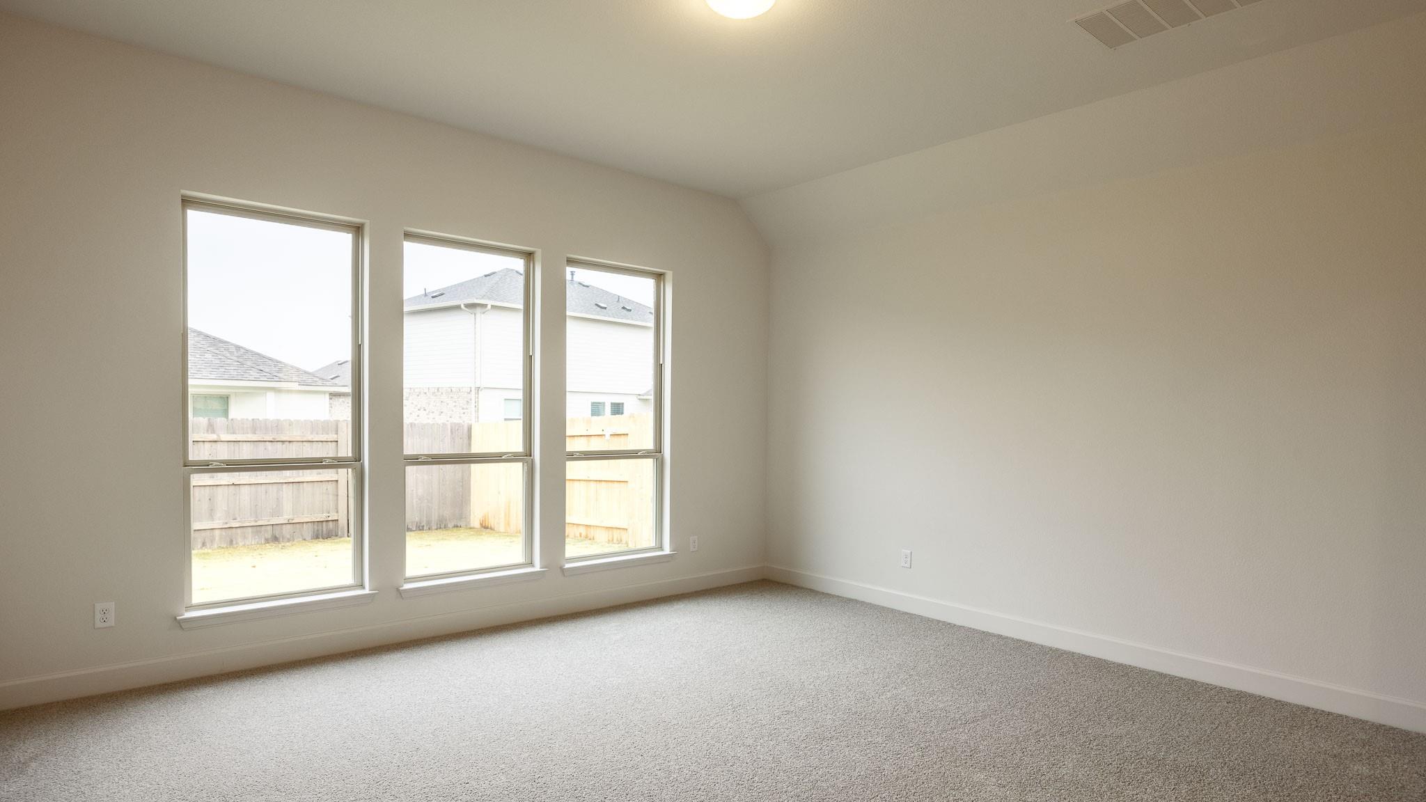 176 Plumbago Loop Property Photo 7