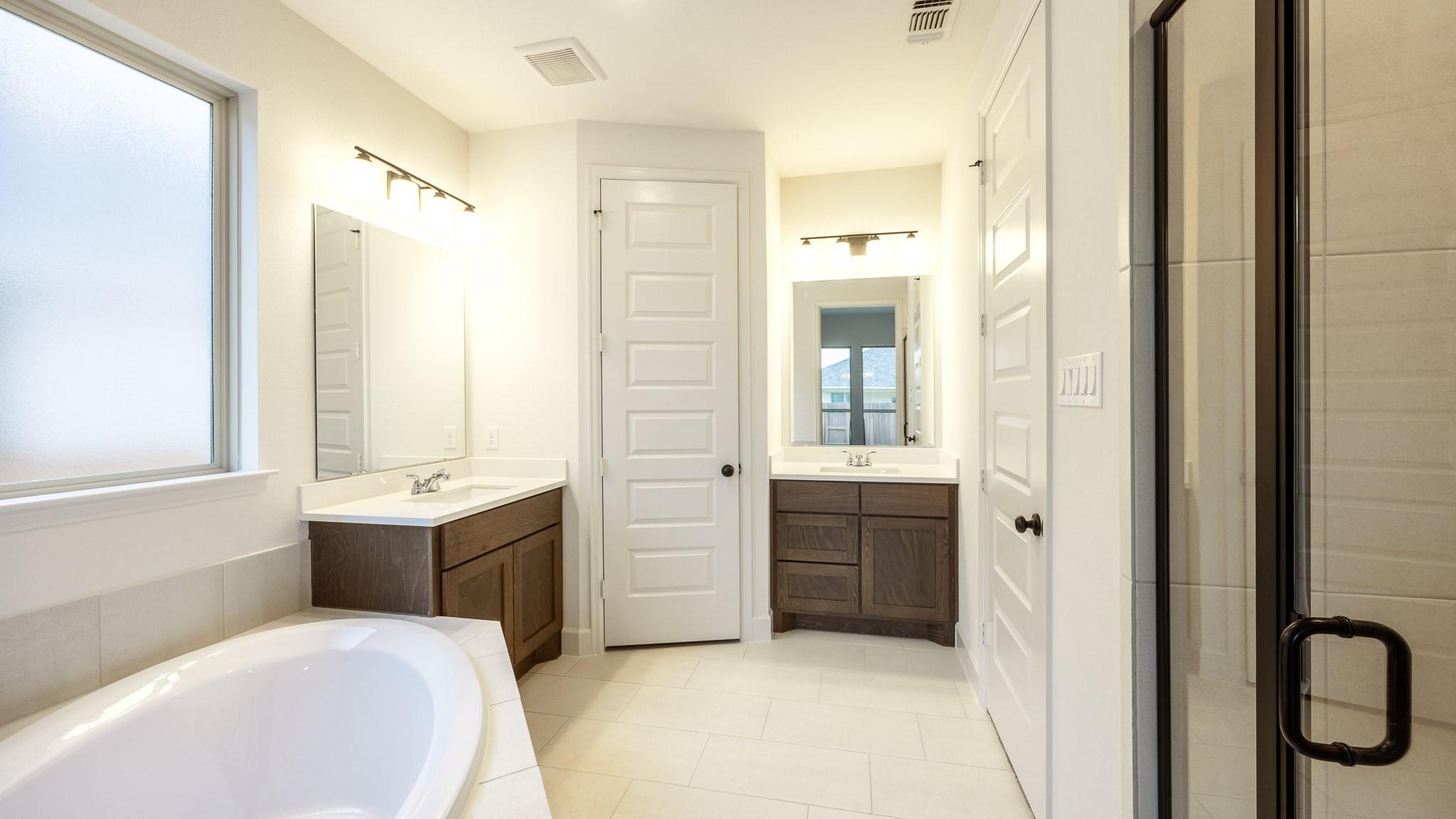 176 Plumbago Loop Property Photo 8