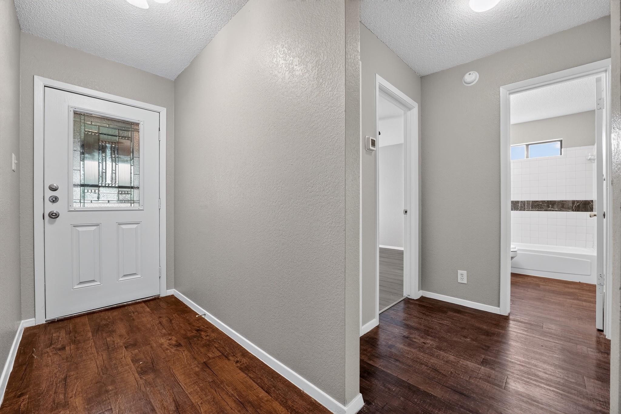 1509 Taron Dr Property Photo 4
