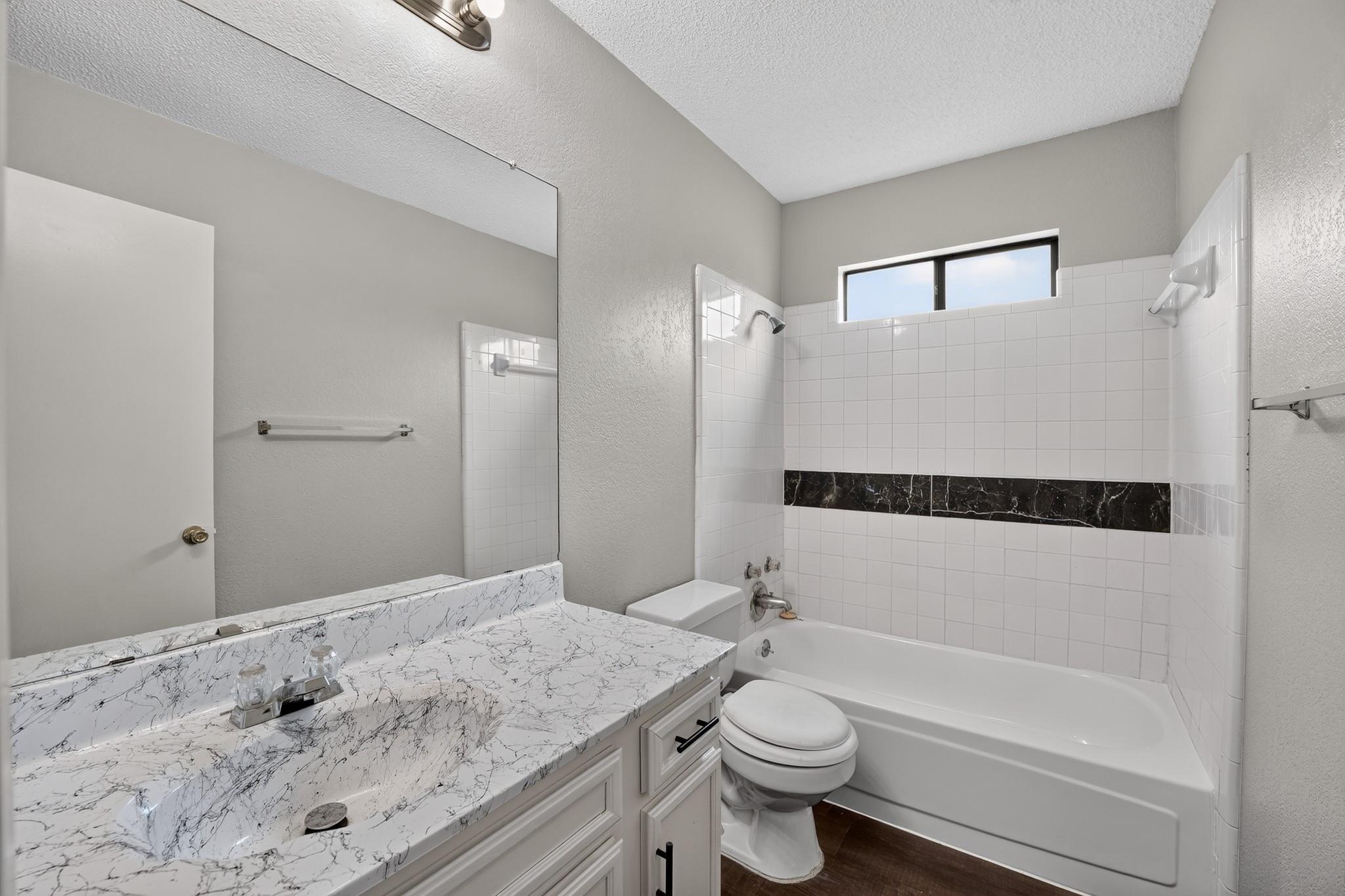 1509 Taron Dr Property Photo 21