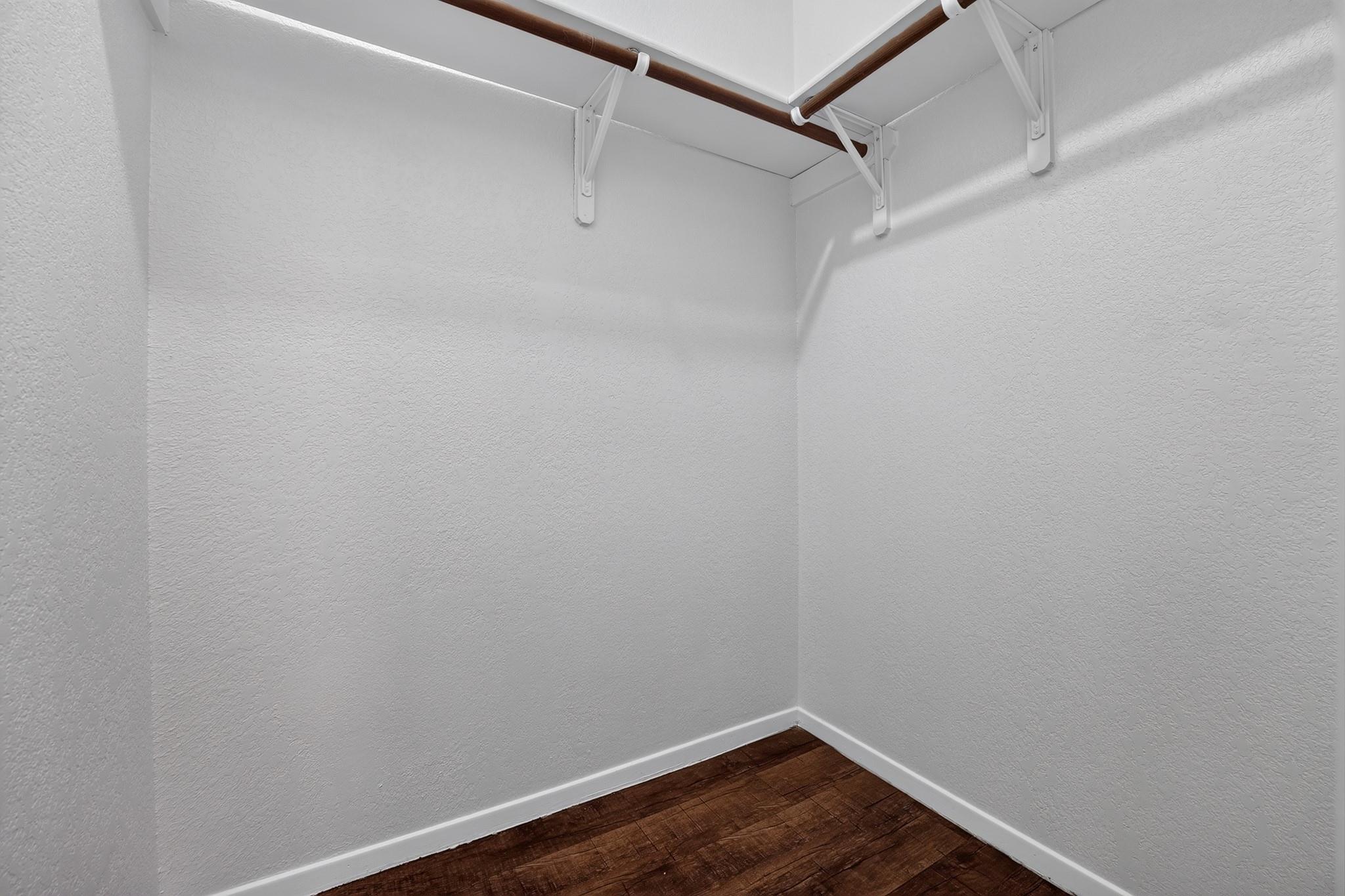 1509 Taron Dr Property Photo 22