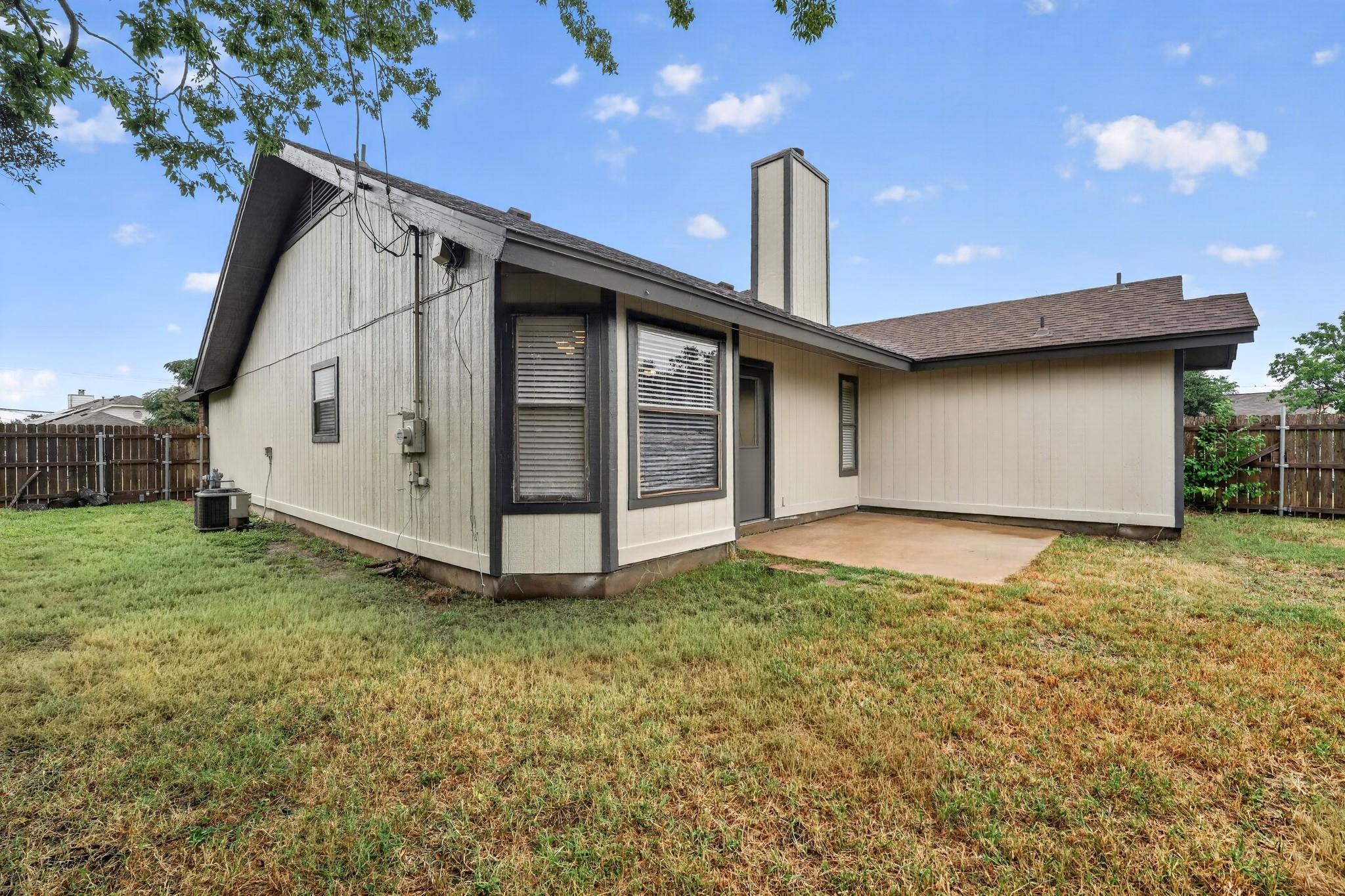 1509 Taron Dr Property Photo 26
