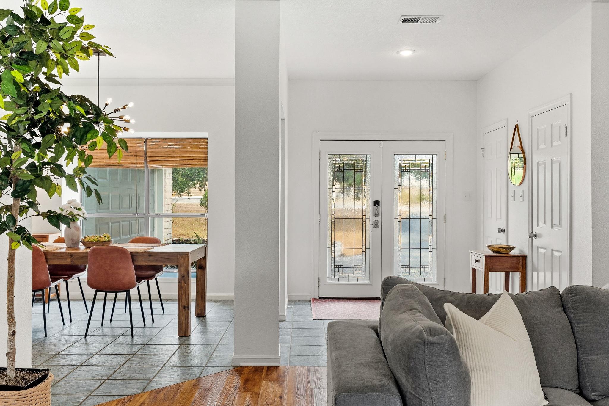 8501 Persimmon Grv Property Photo 7