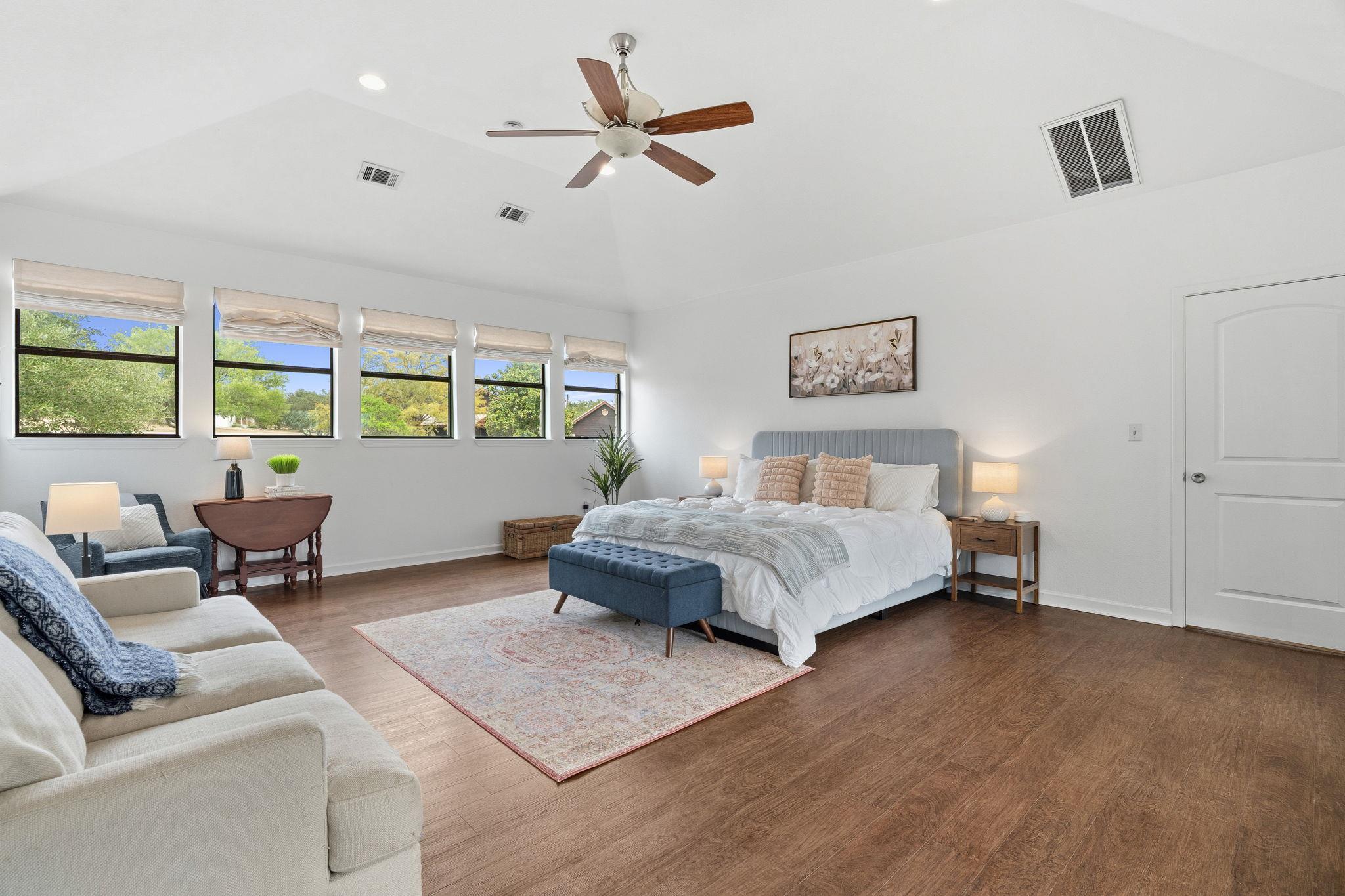 8501 Persimmon Grv Property Photo 14