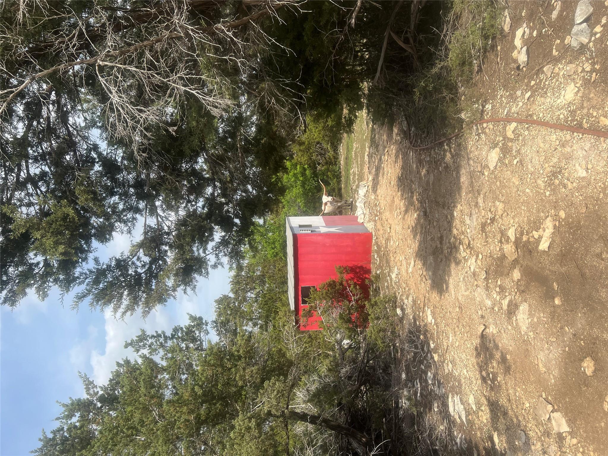 701 Grande St #b Property Photo 6