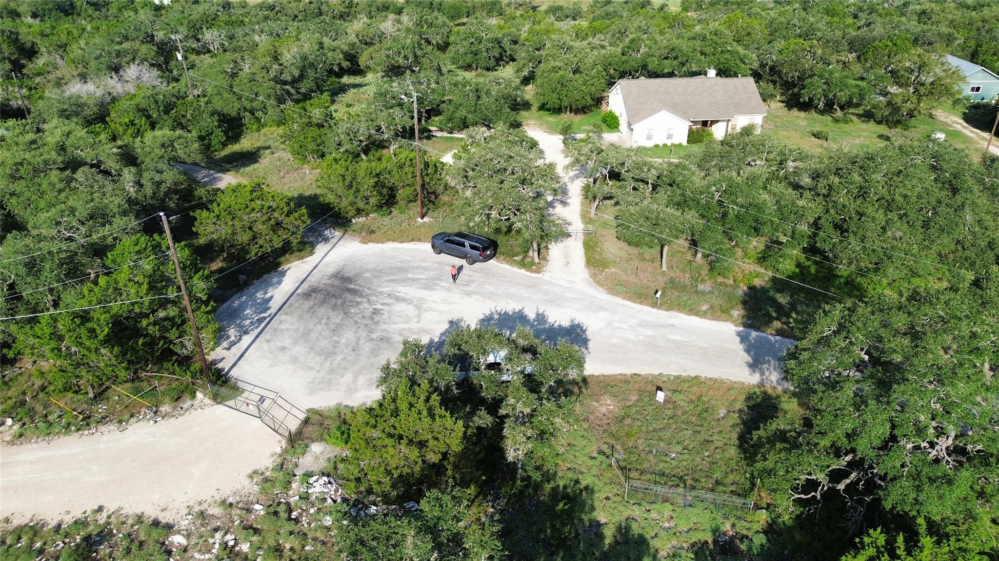 701 Grande St #b Property Photo 7