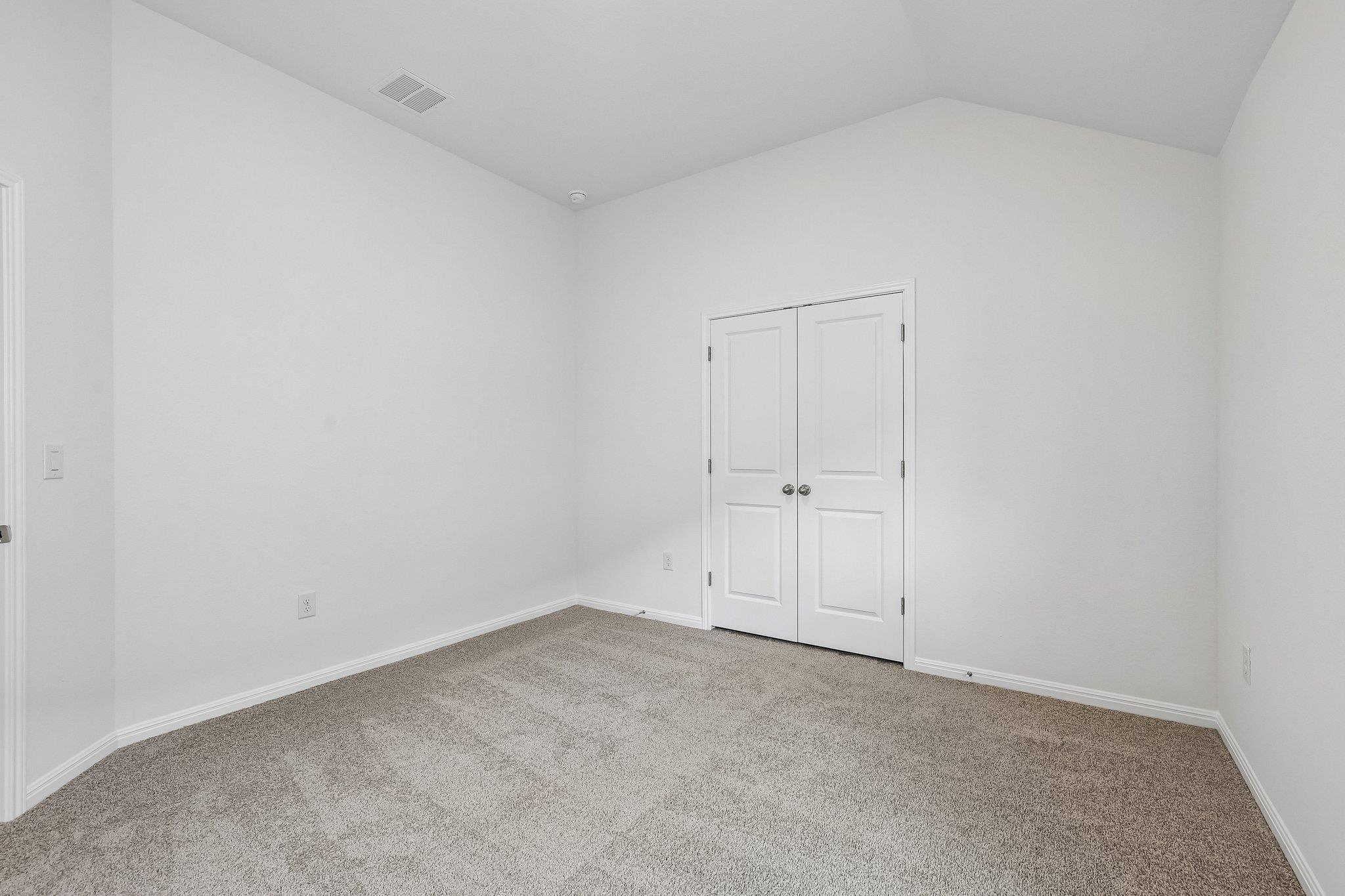 471 Young St Property Photo 23