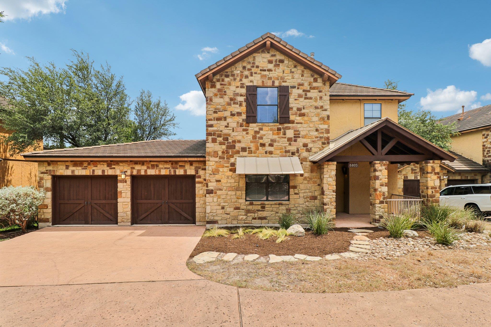6805 Lantern View Dr Property Photo 1