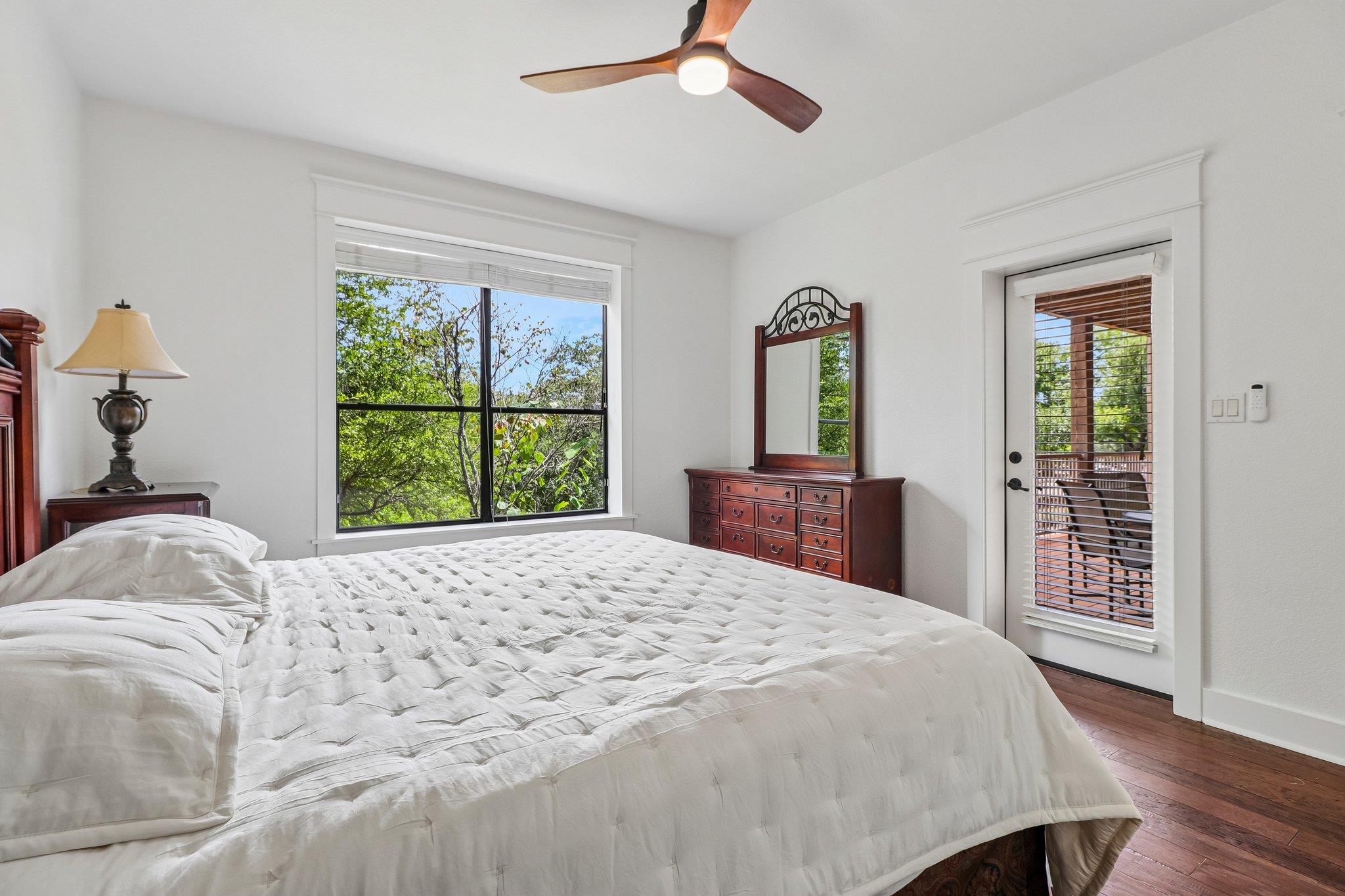 6805 Lantern View Dr Property Photo 5