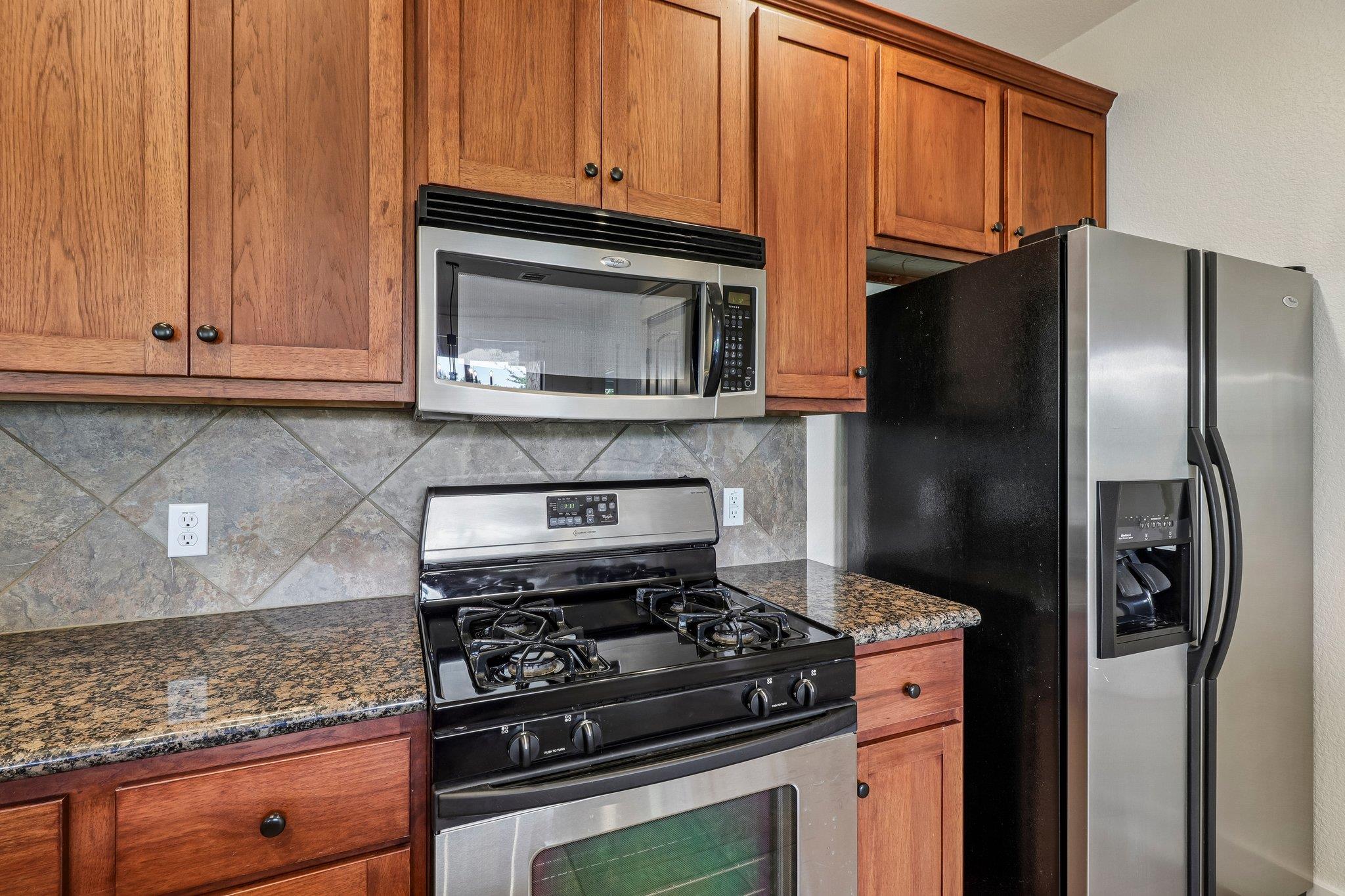 6805 Lantern View Dr Property Photo 15