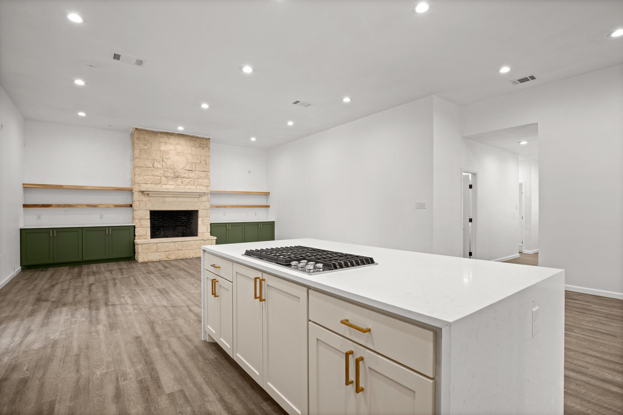 14409 Bois D Arc Ln Property Photo 8