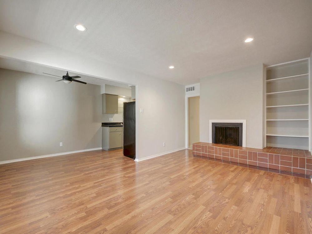 505 W 7th St #202 Property Photo 6