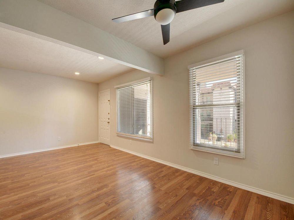 505 W 7th St #202 Property Photo 9