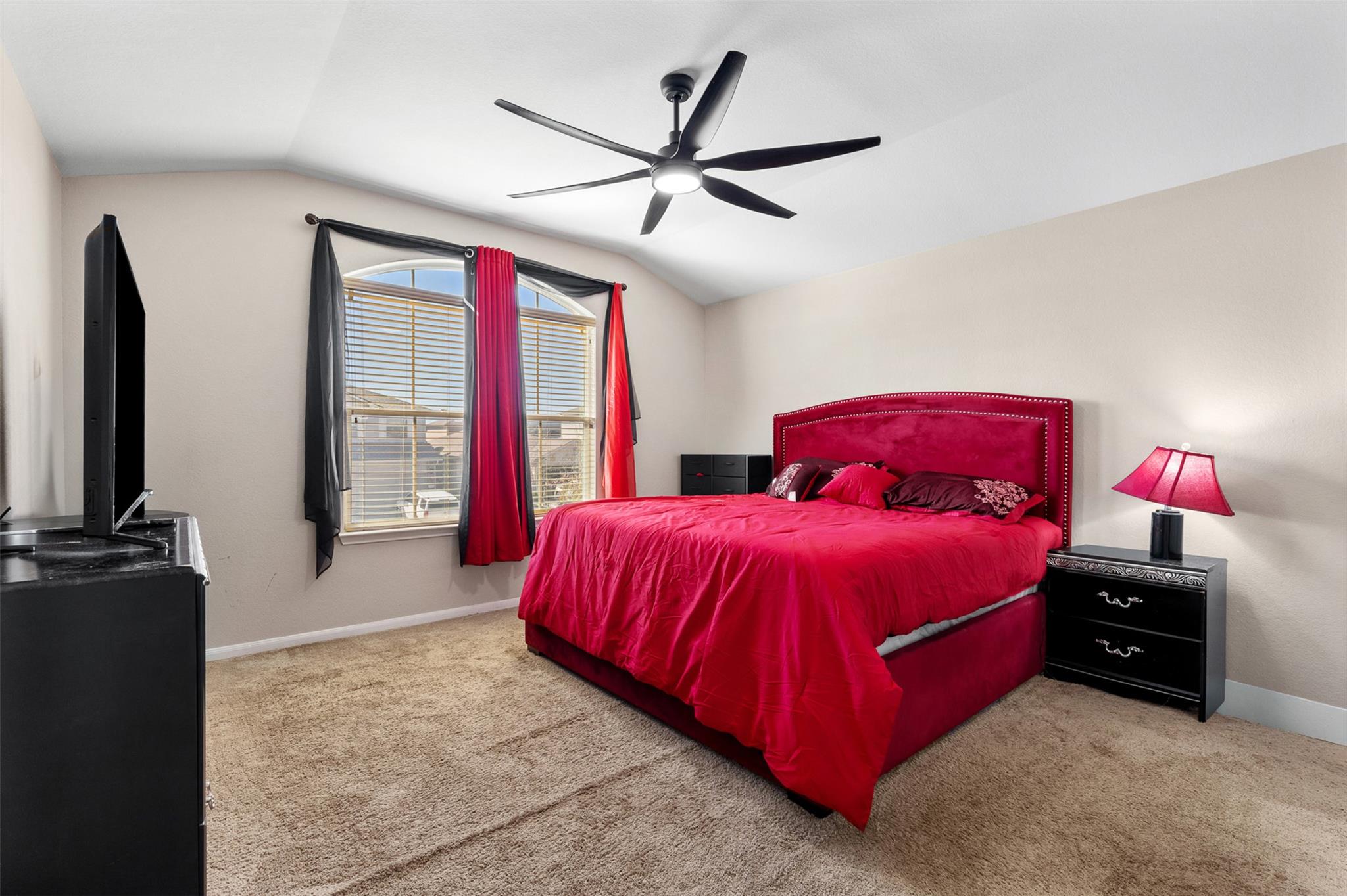 12202 Walter Vaughn Dr Property Photo 14