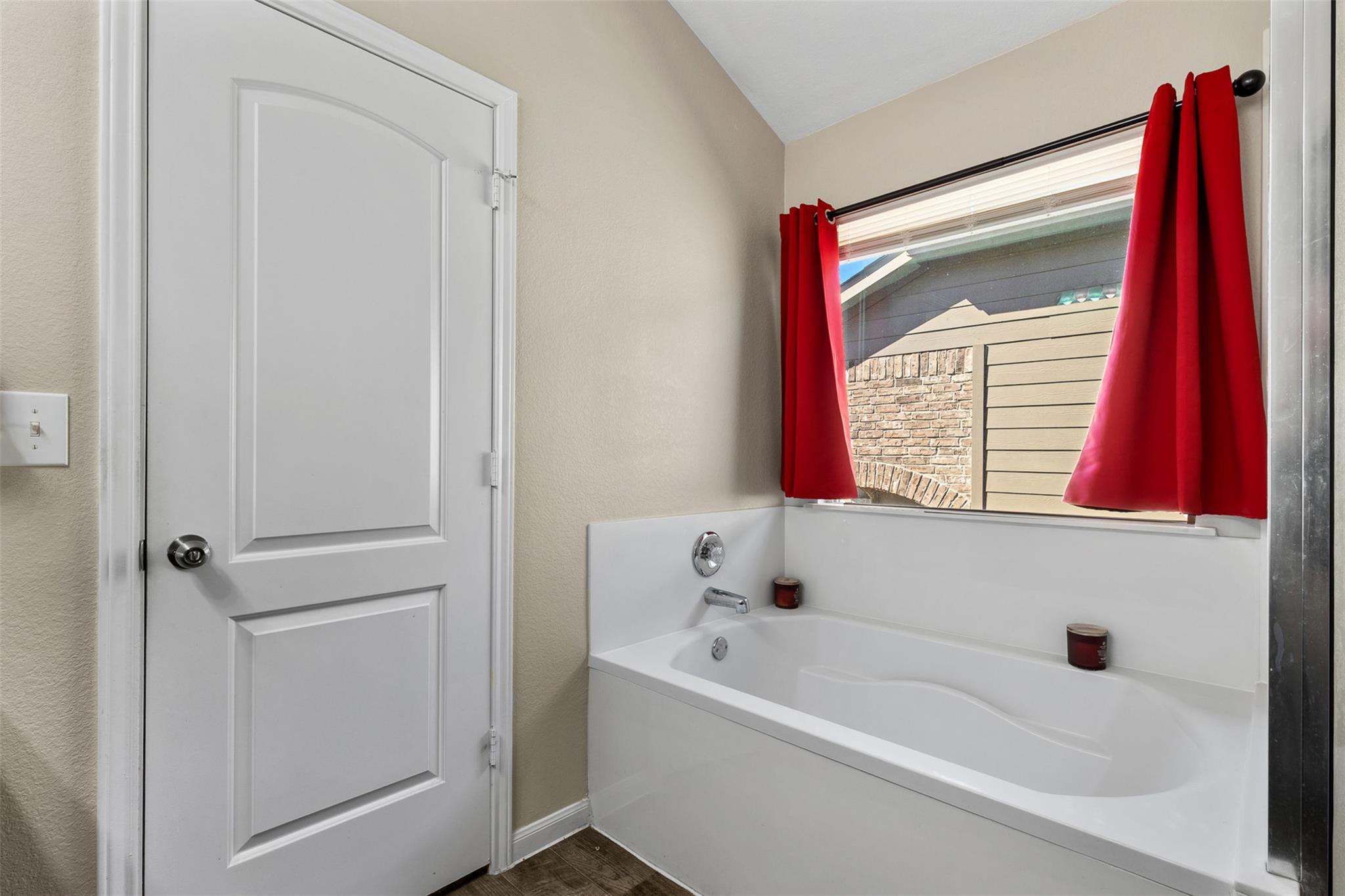12202 Walter Vaughn Dr Property Photo 17