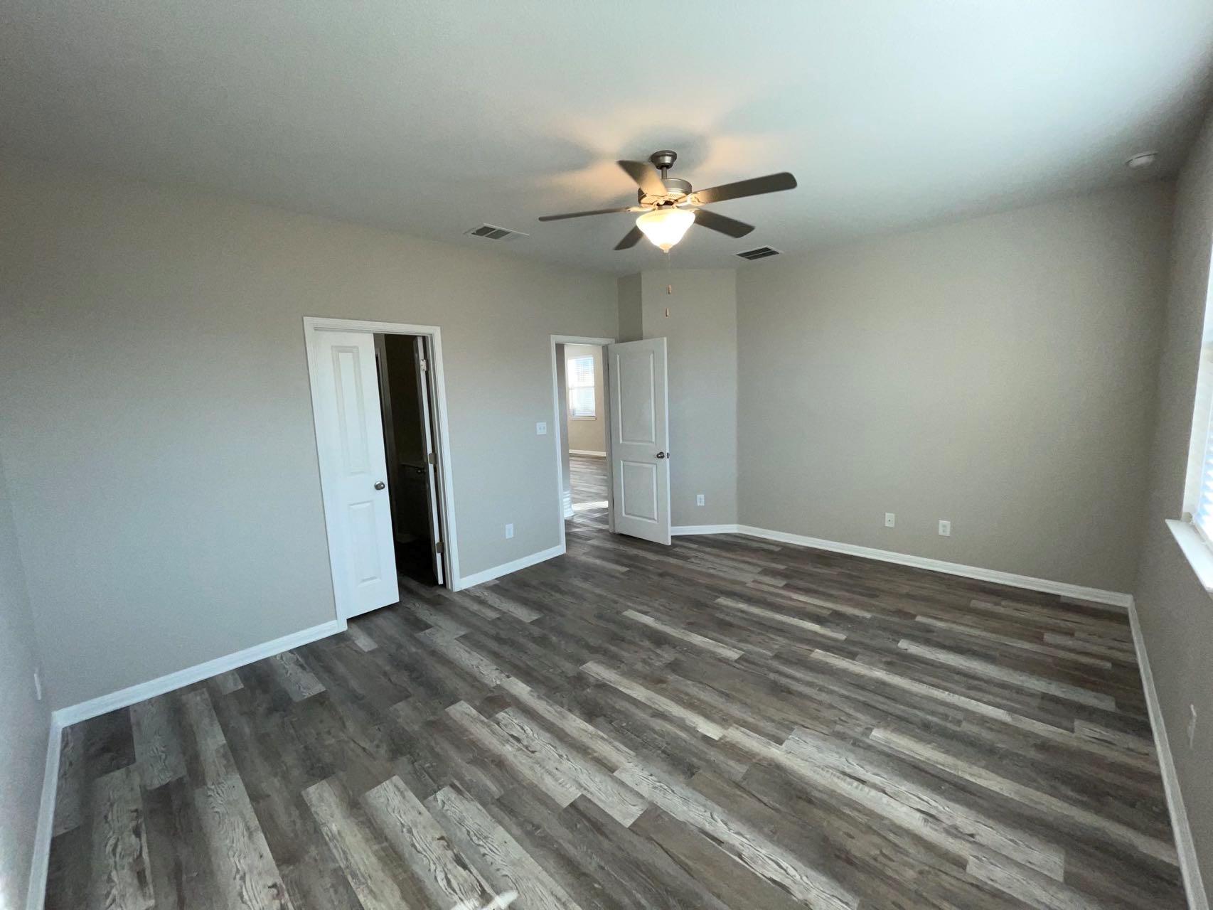 220 Mcfarland St Property Photo 5