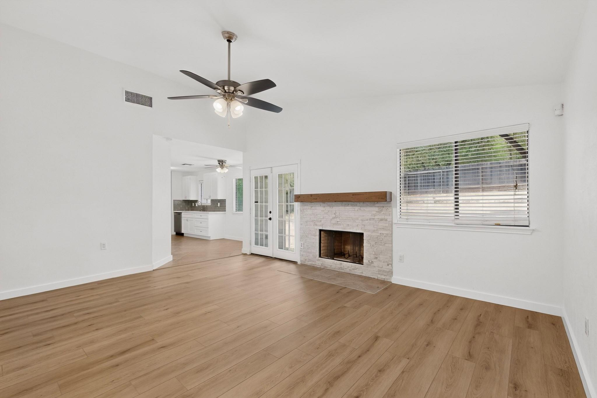 12018 Rotherham Dr Property Photo 7