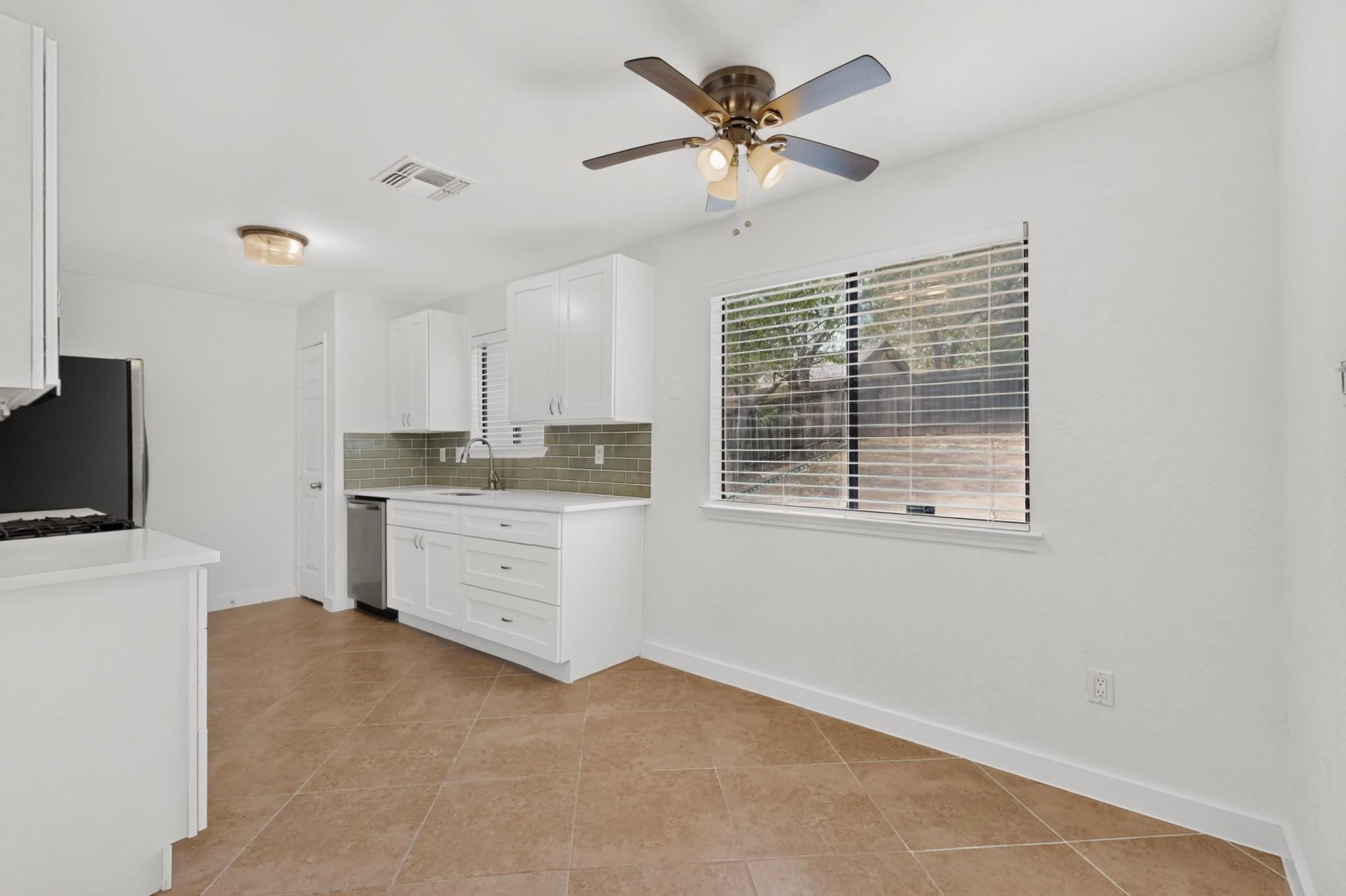 12018 Rotherham Dr Property Photo 10