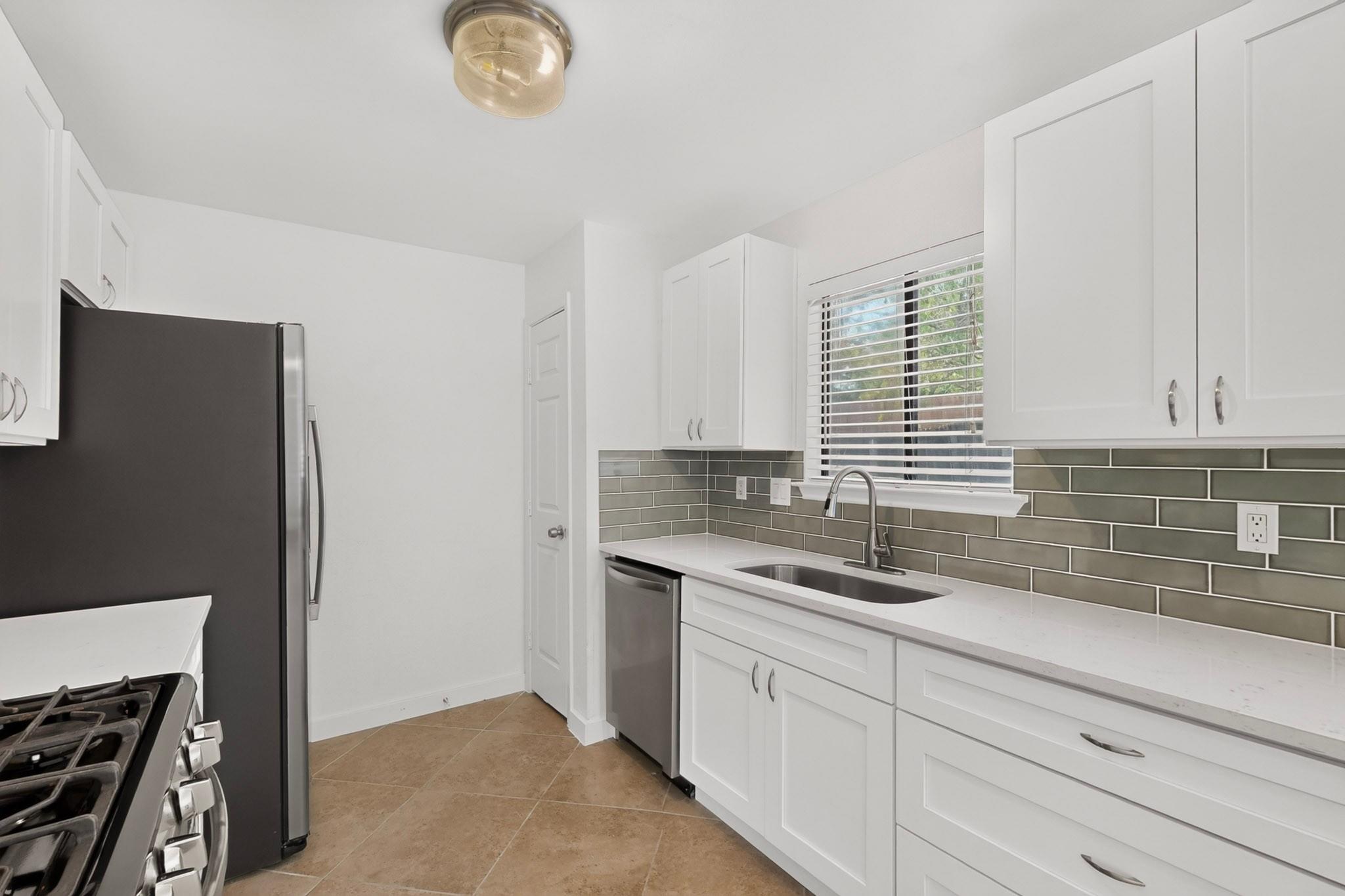 12018 Rotherham Dr Property Photo 13