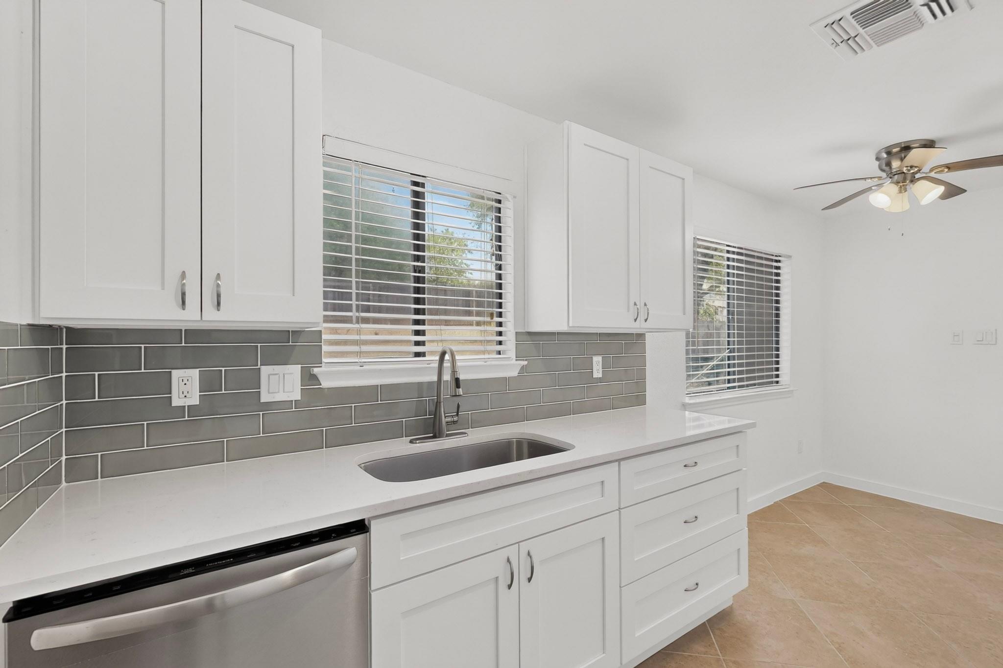 12018 Rotherham Dr Property Photo 15