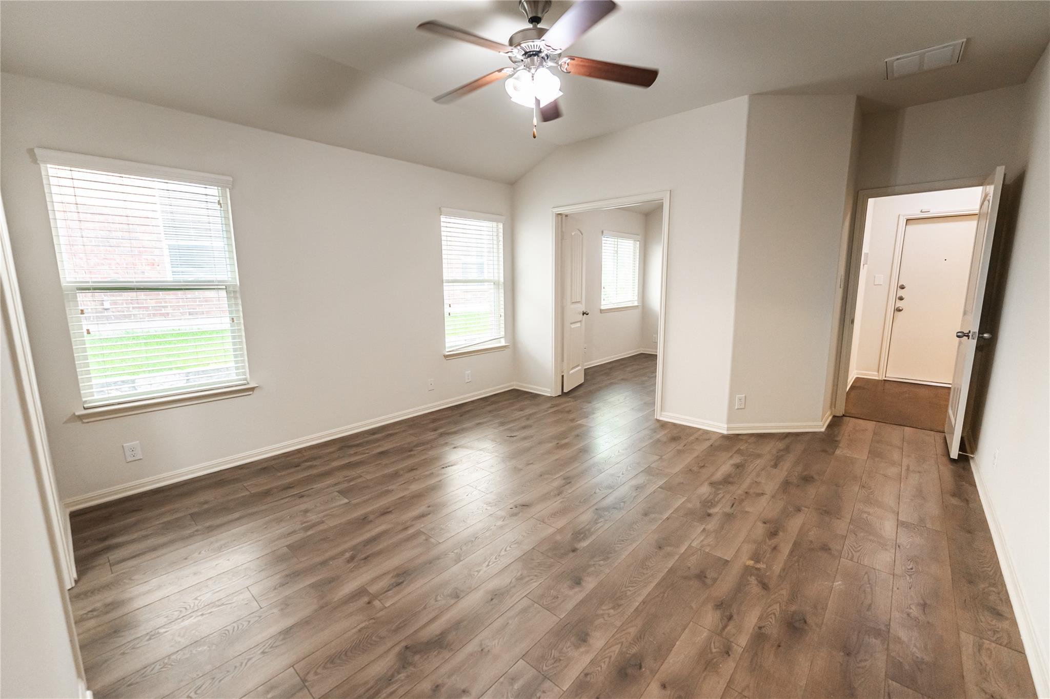 11409 Satchel Dr Property Photo 13