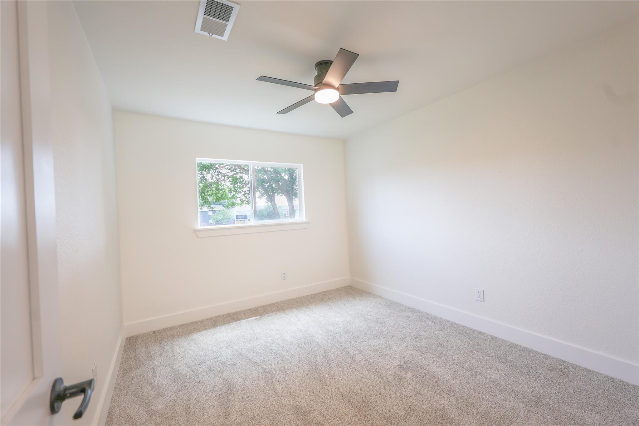 9911 Woodshire Dr Property Photo 26