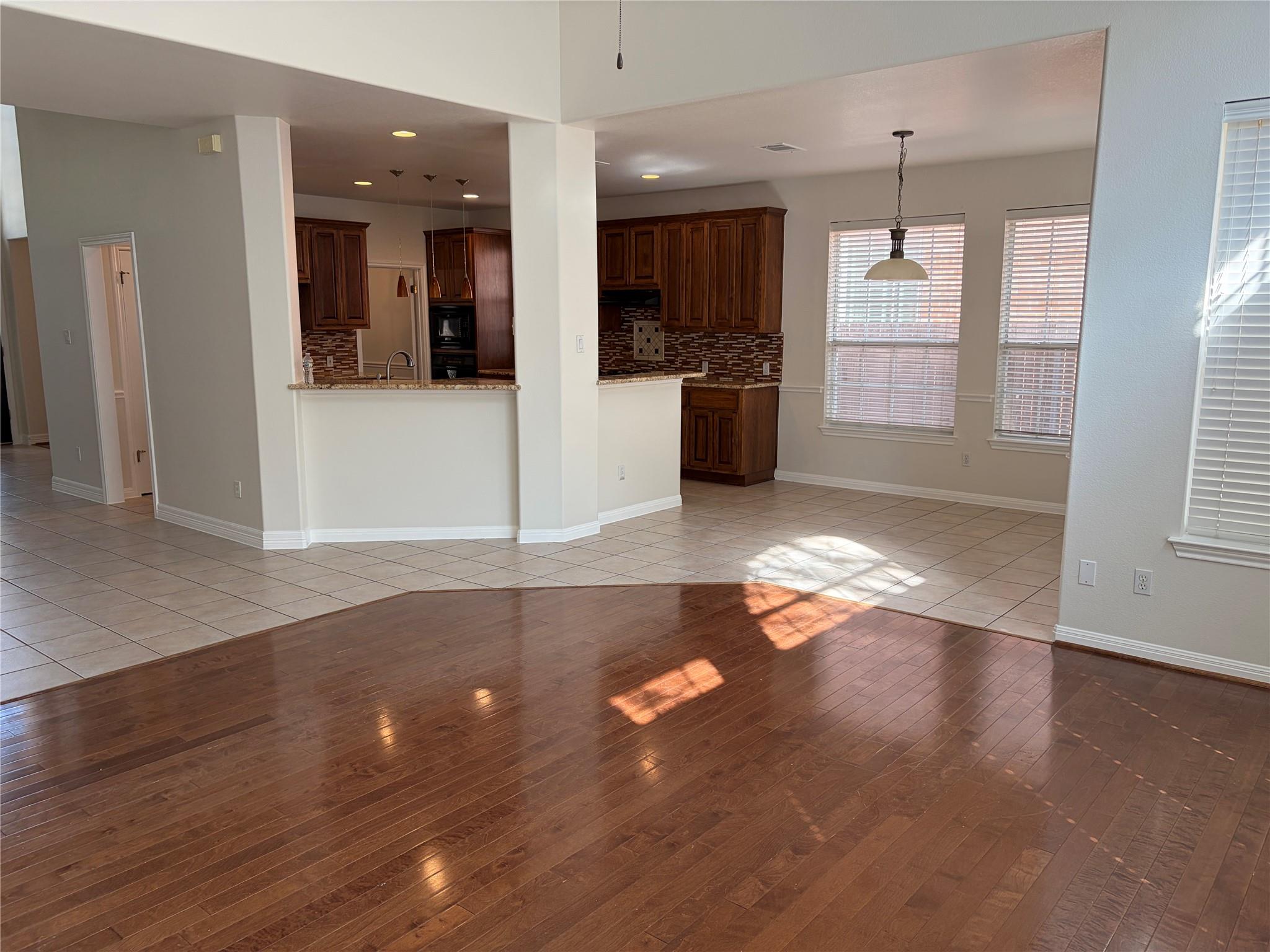 2412 Arbor Dr Property Photo 10