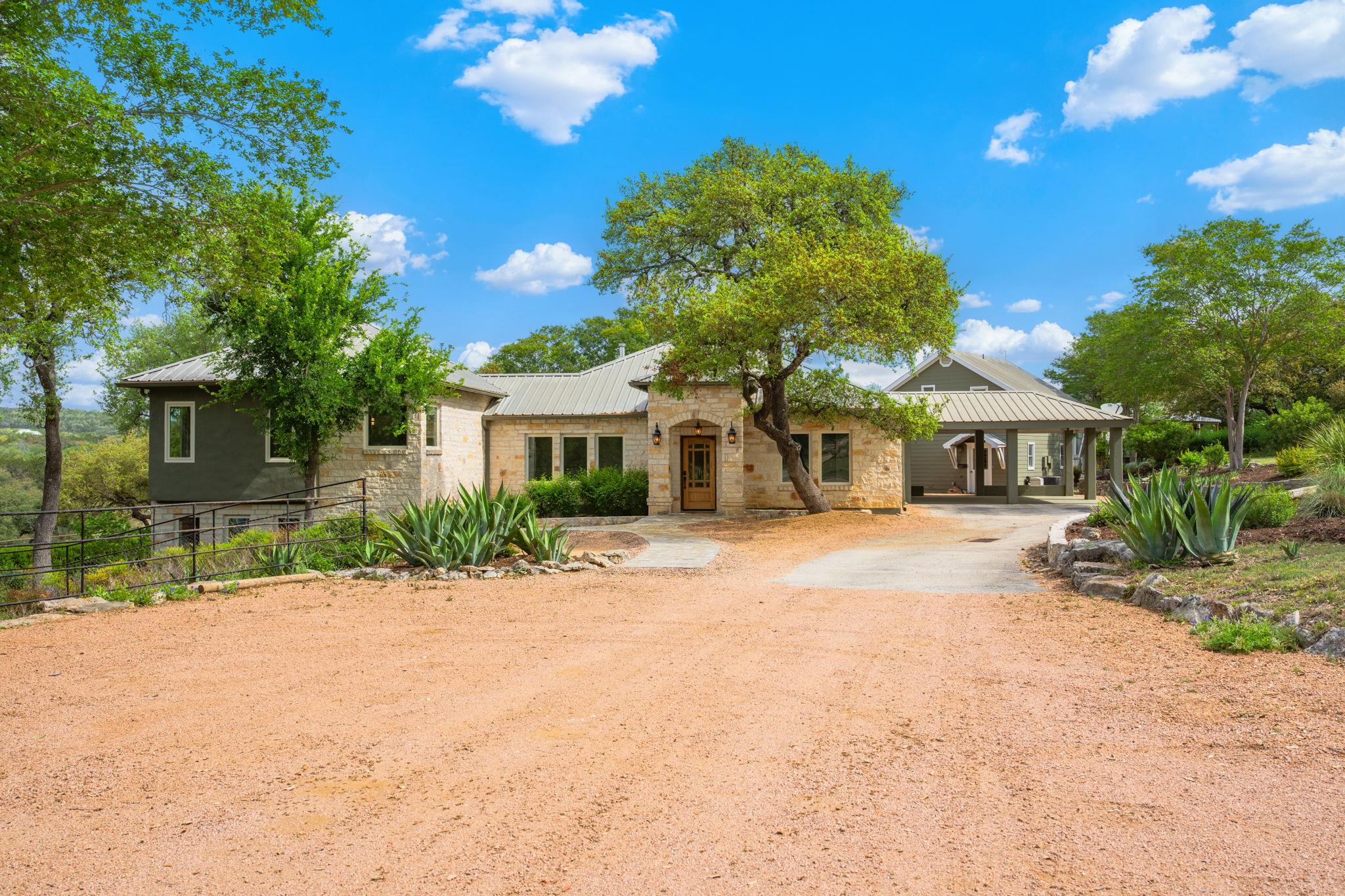 100 Rainbow's End None Property Photo 2