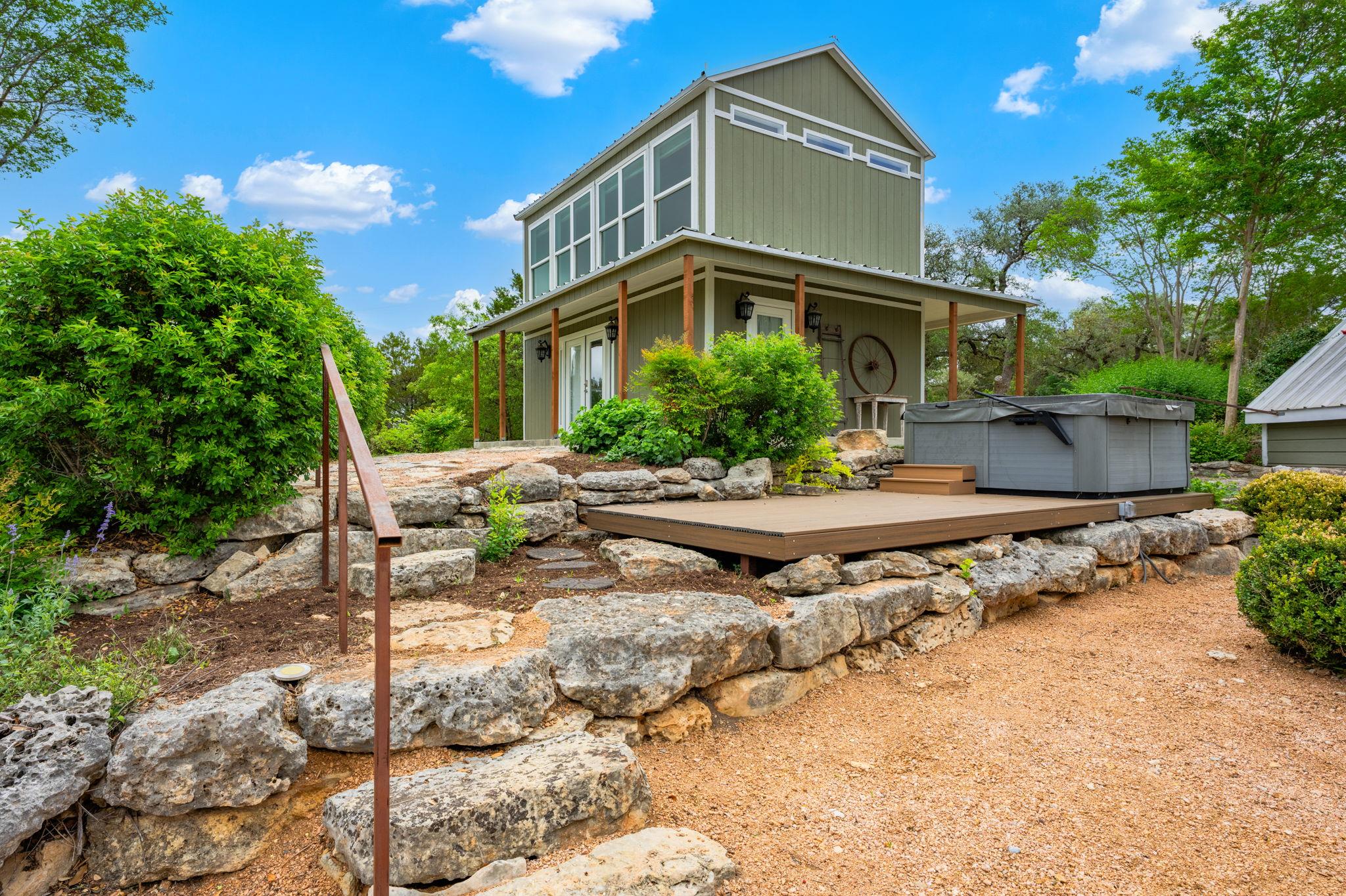 100 Rainbow's End None Property Photo 19