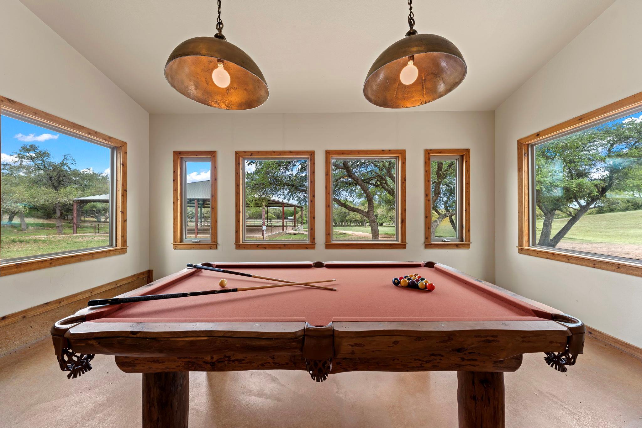 100 Rainbow's End None Property Photo 31