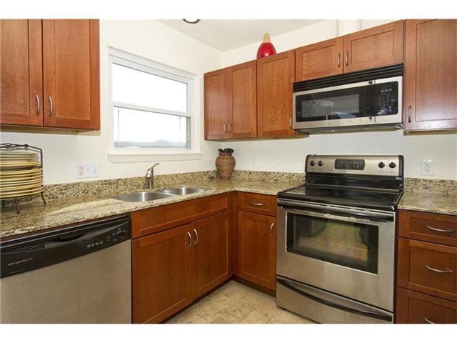 2703 Swisher St 307a Property Photo 4