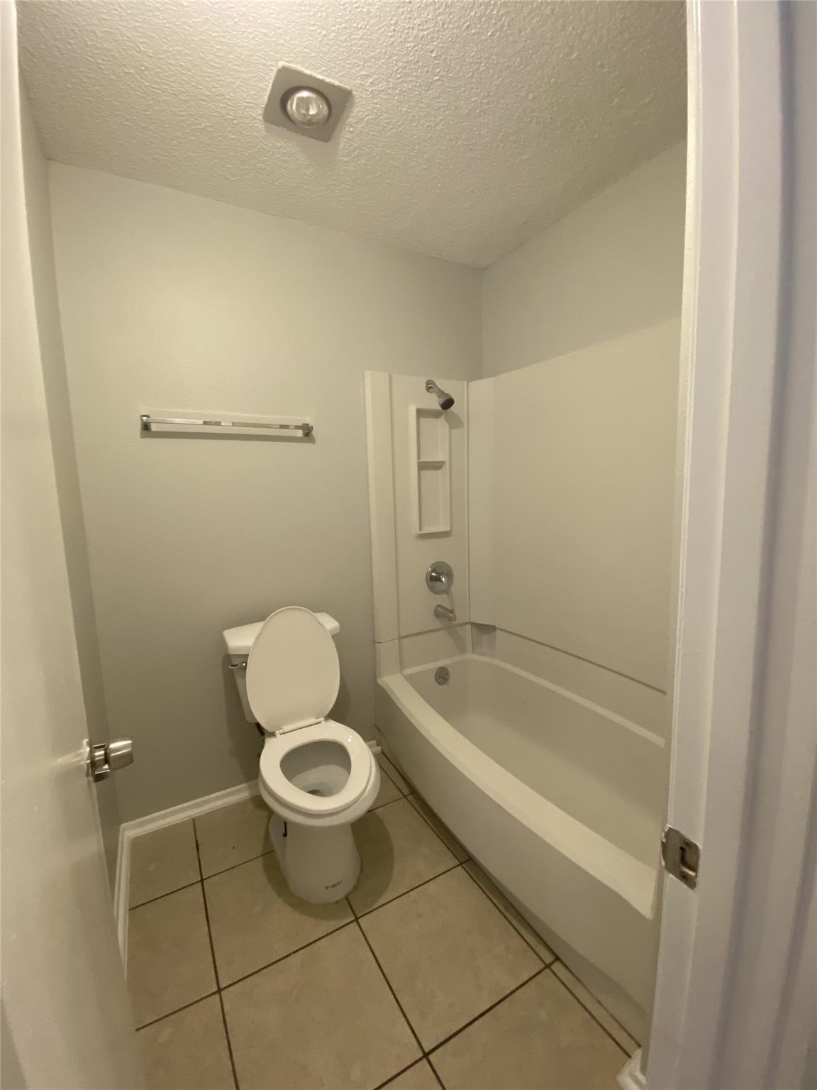 2602 Aftonshire Way #a Property Photo 5