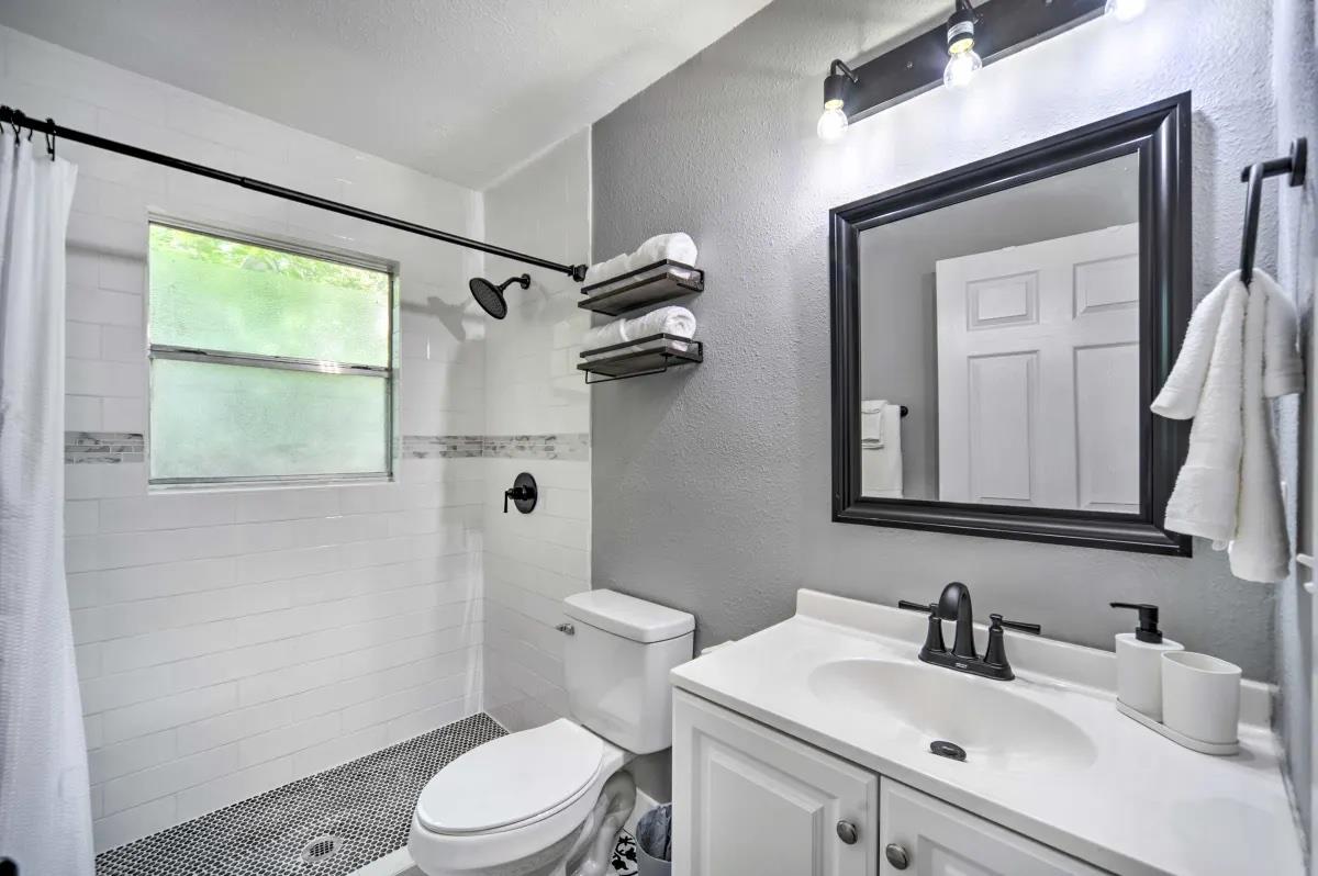 1026 Haynes St 28 Property Photo 12