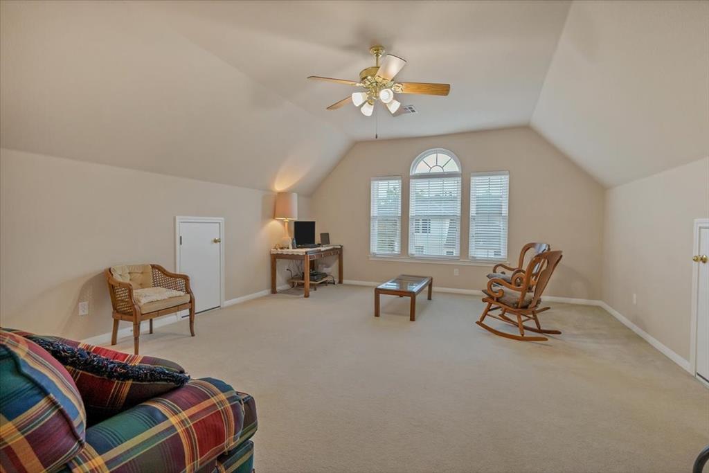 15215 Thatcher Dr Property Photo 23