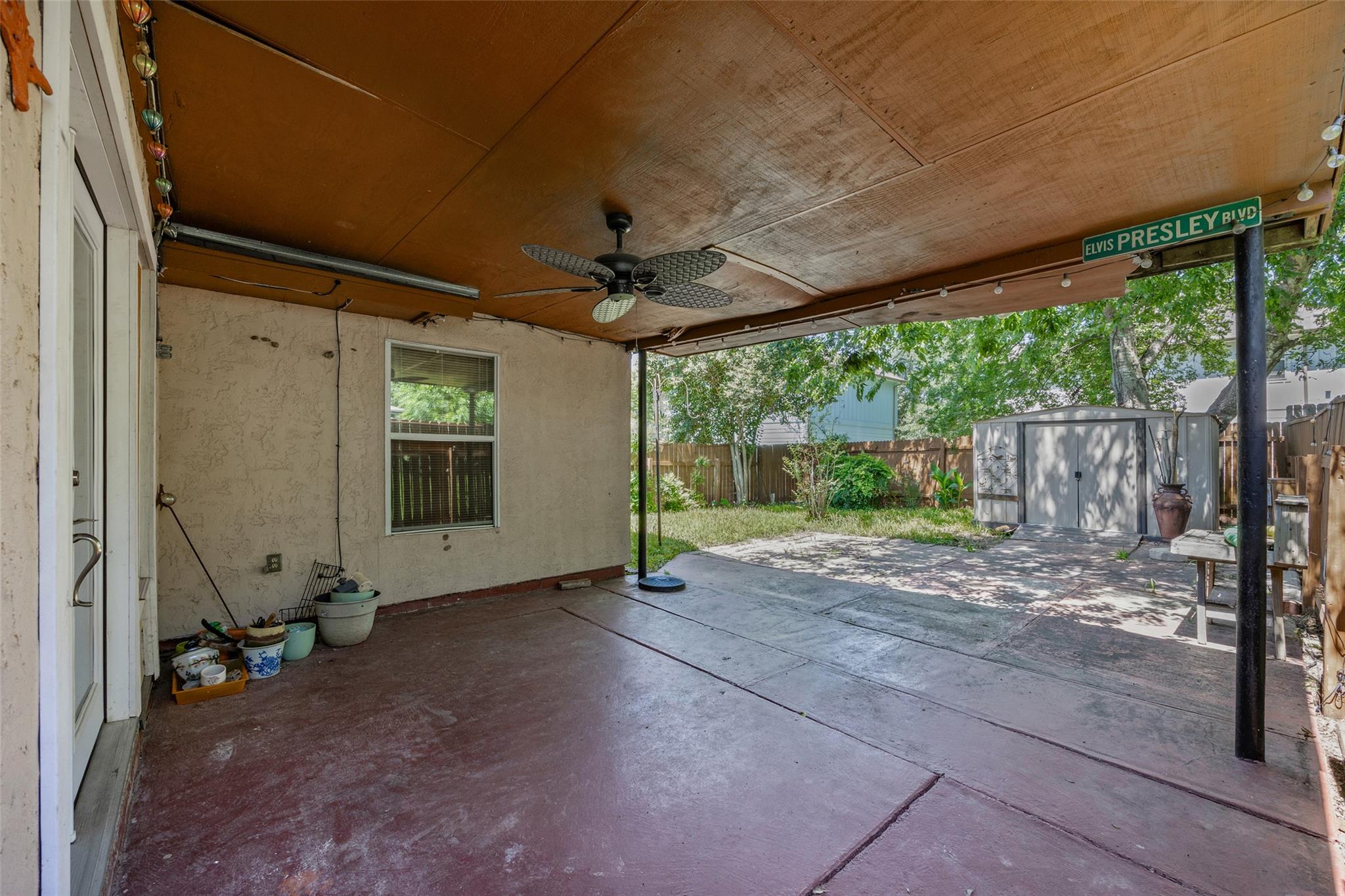 5318 Walnut Grove Dr Property Photo 18