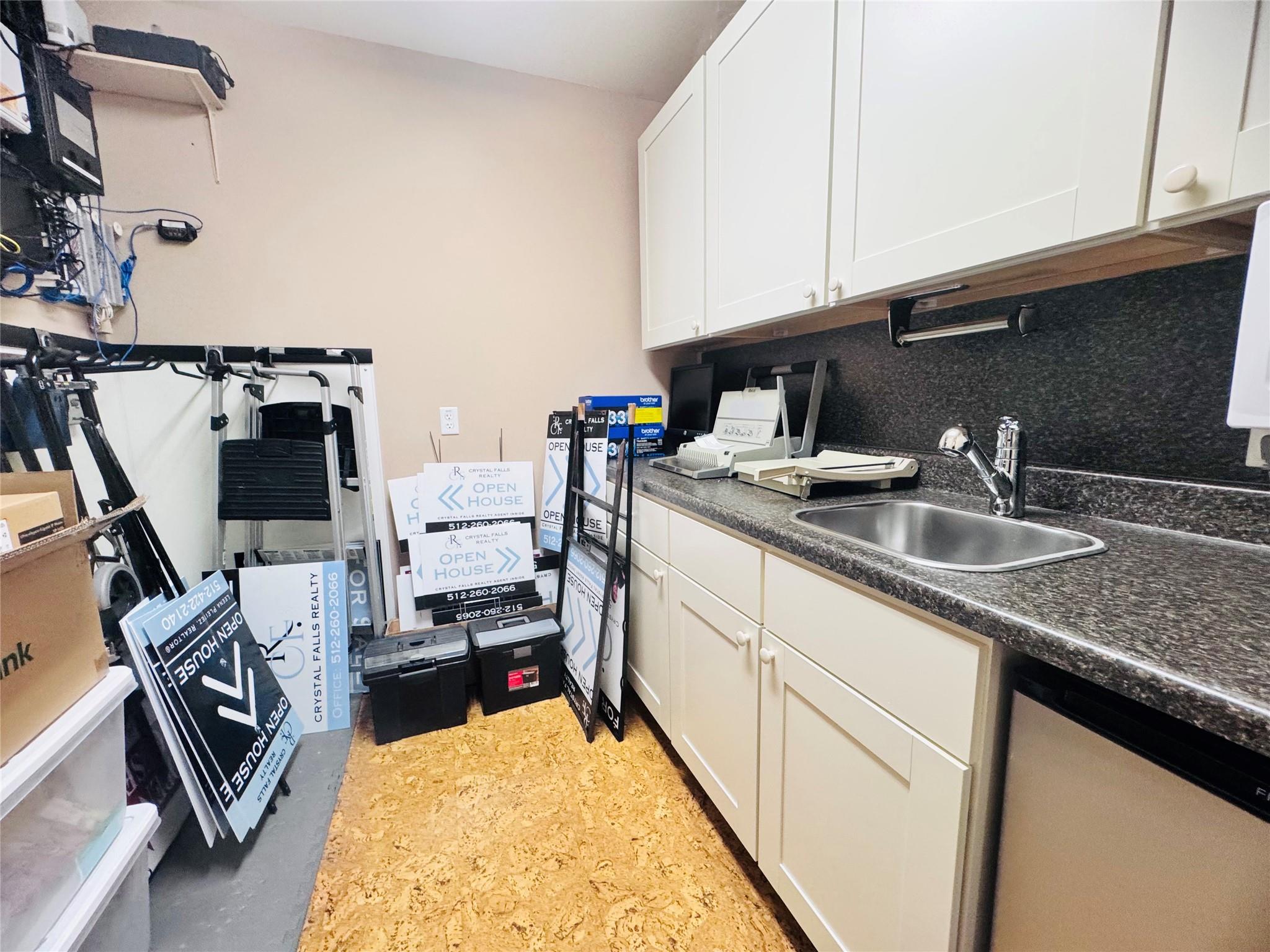 800 Crystal Falls Pkwy #1 Property Photo 16