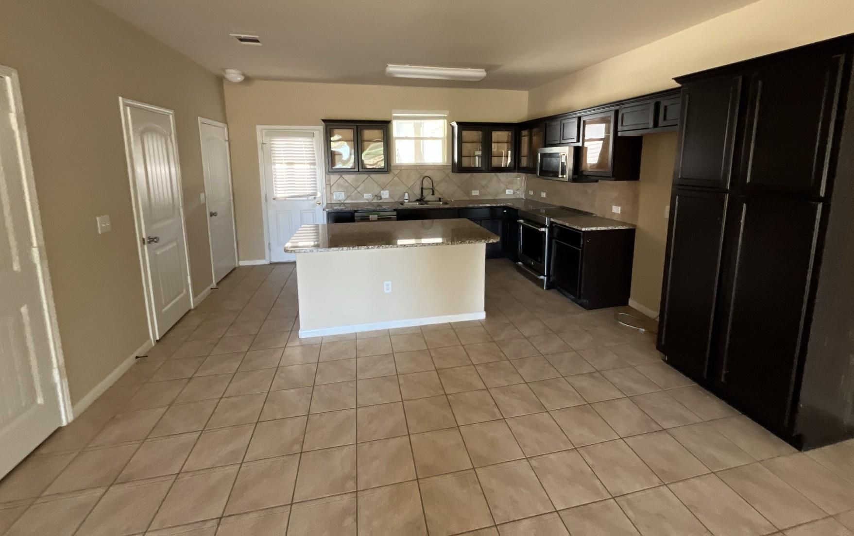 607 Katmai Cir Property Photo 7