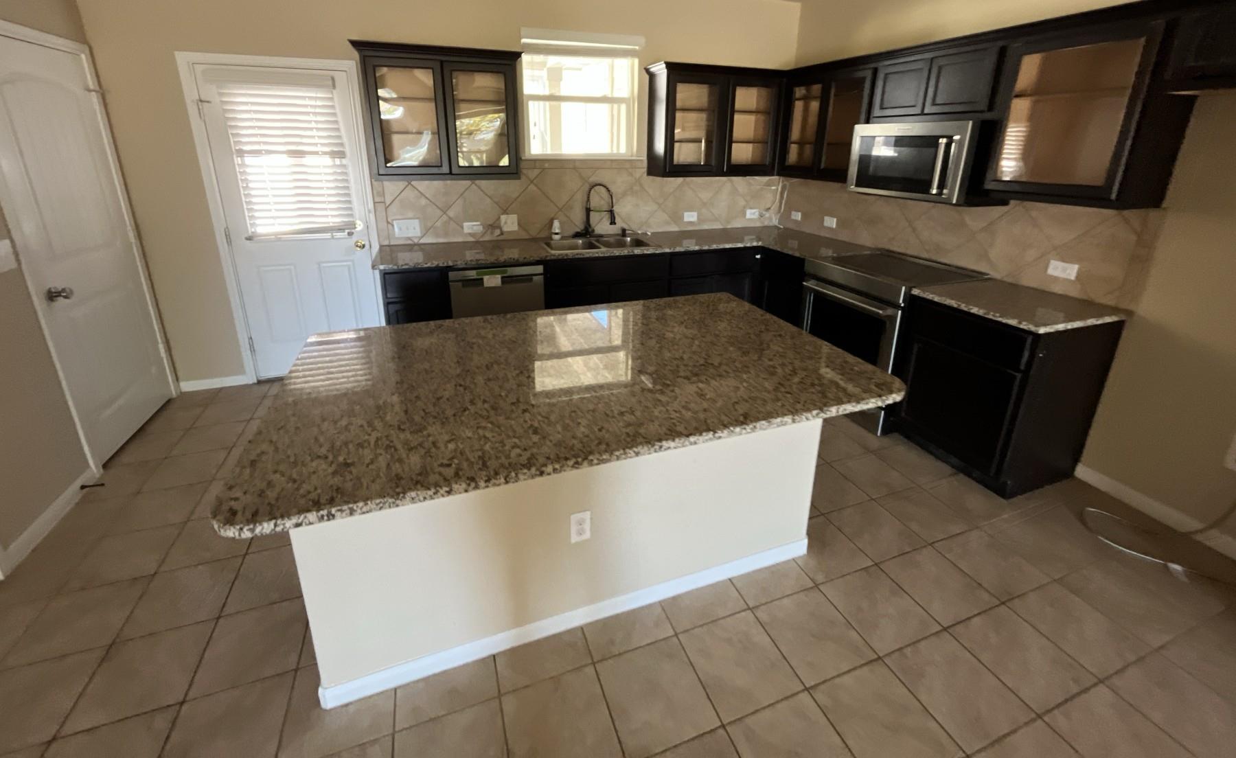 607 Katmai Cir Property Photo 8