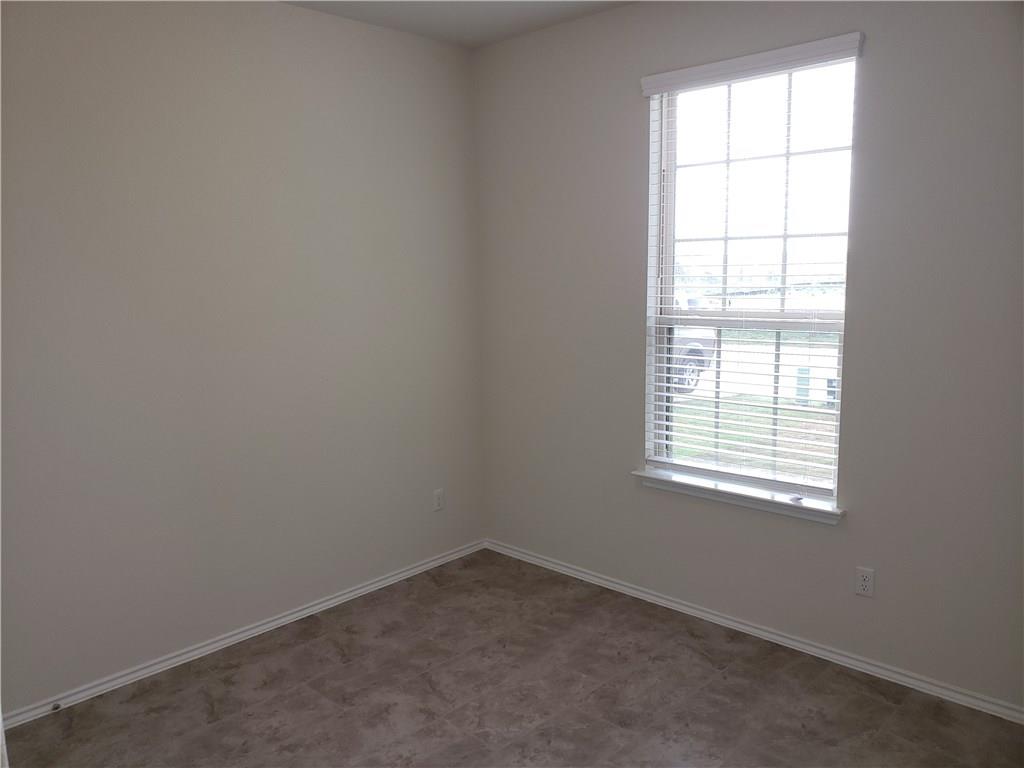 1105 Cliffbrake Way Property Photo 4