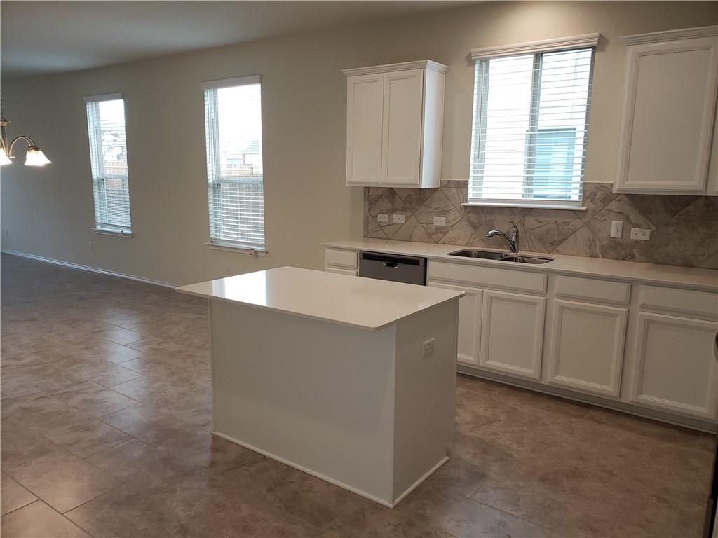1105 Cliffbrake Way Property Photo 6