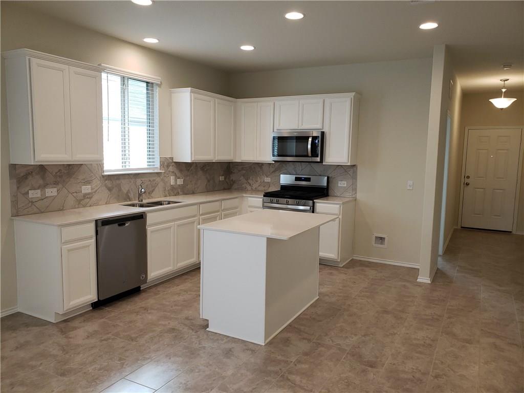 1105 Cliffbrake Way Property Photo 8